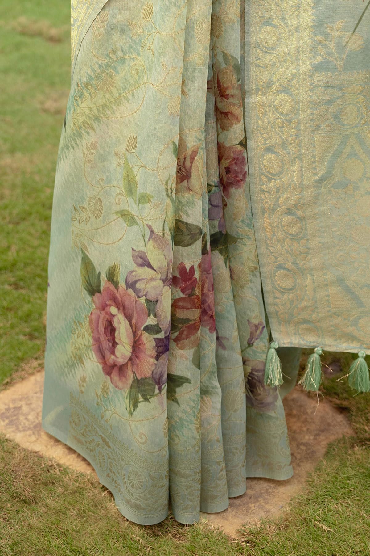 Soch Womens Sap Green Chanderi Floral Print Saree With Zari Woven