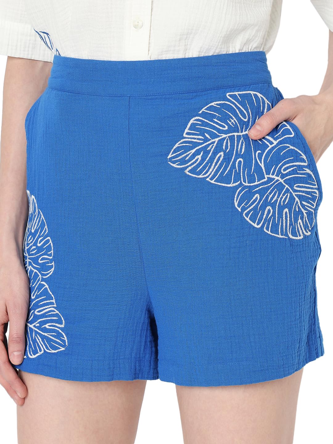 VERO MODA Women Embroidered Blue Cotton Regular Fit Mini Length High Rise Shorts