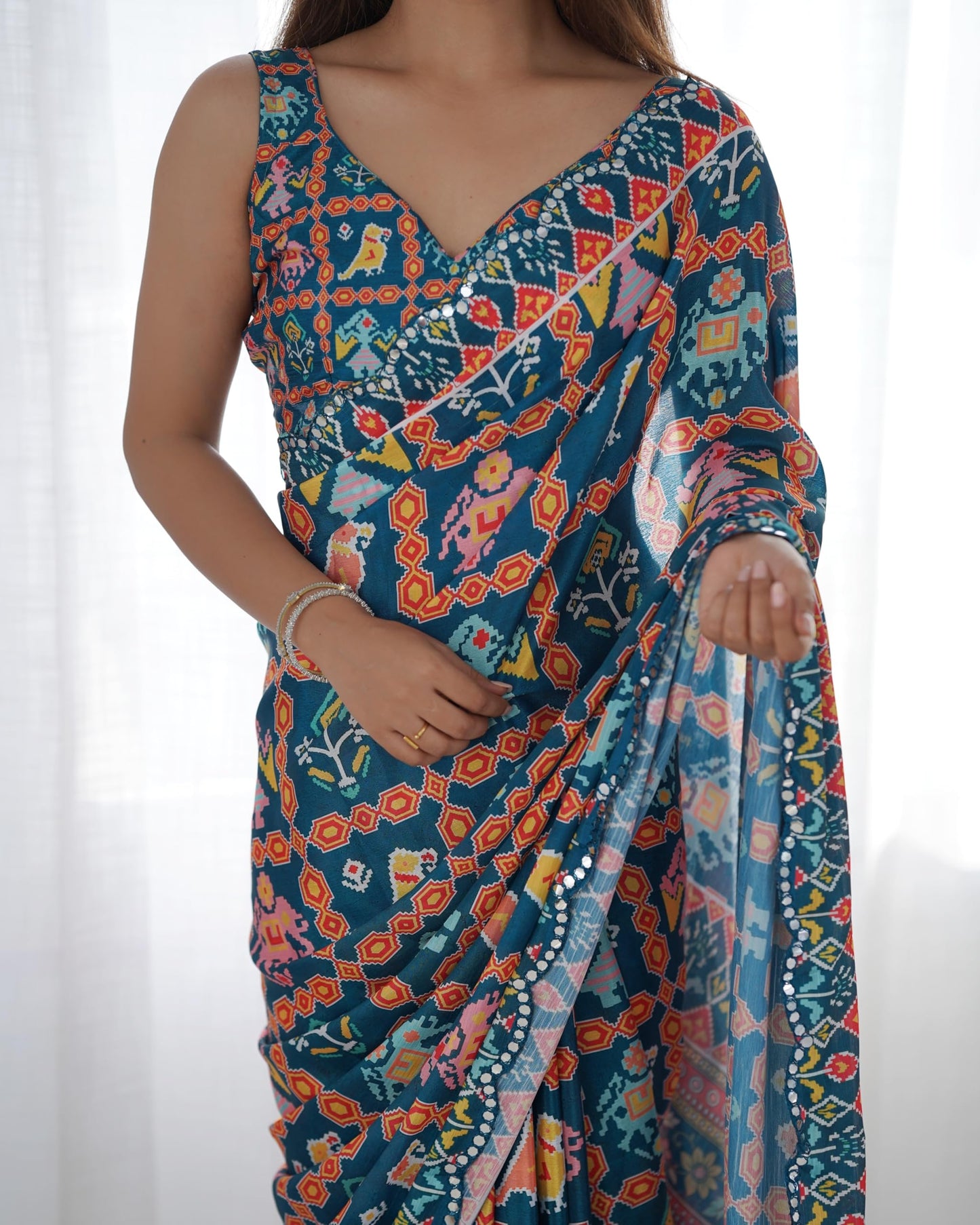 Ethnex Heavy Chinon Kutchi Work Mirror Lace Border Printed Saree With Unstitched Matching Blouse Piece (Dark Blue)