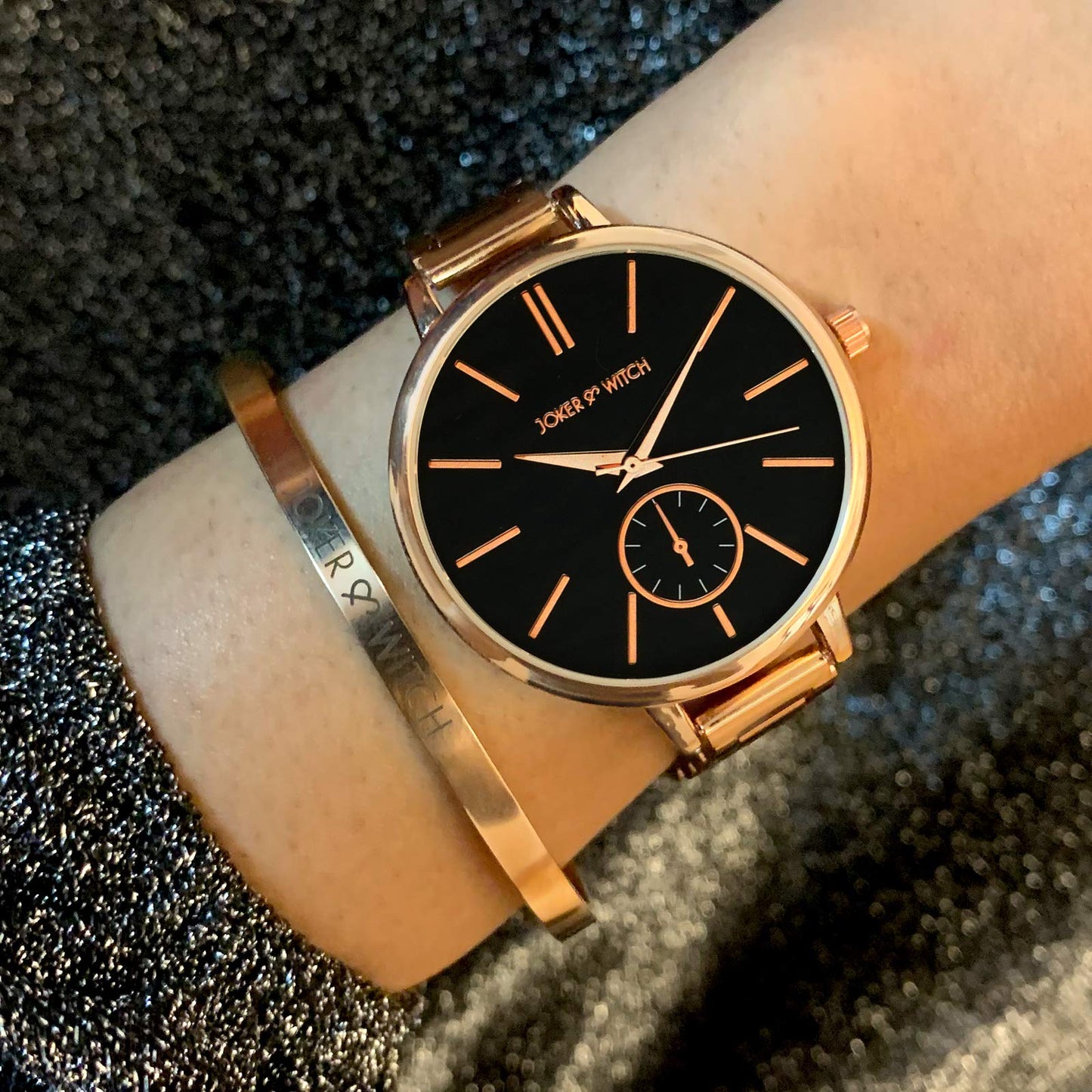 Joker & Witch Stainless Steel Women Time Travel Analog Watch Bracelet Stack (Rose Gold ), Black Dial, Rose Gold Band