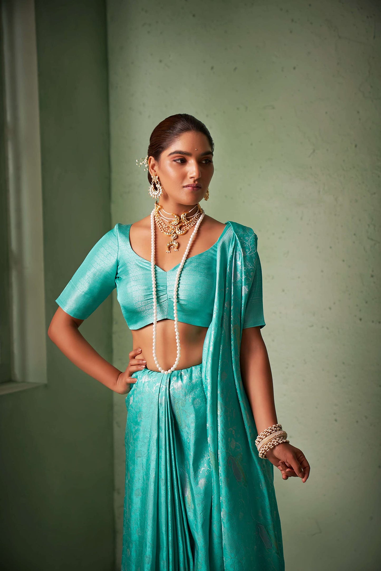 Vardha Women's Kanchipuram Art Silk Saree with Unstitched Blouse Piece - Silver Zari Woven Work Sarees for Wedding (Aksha_543)