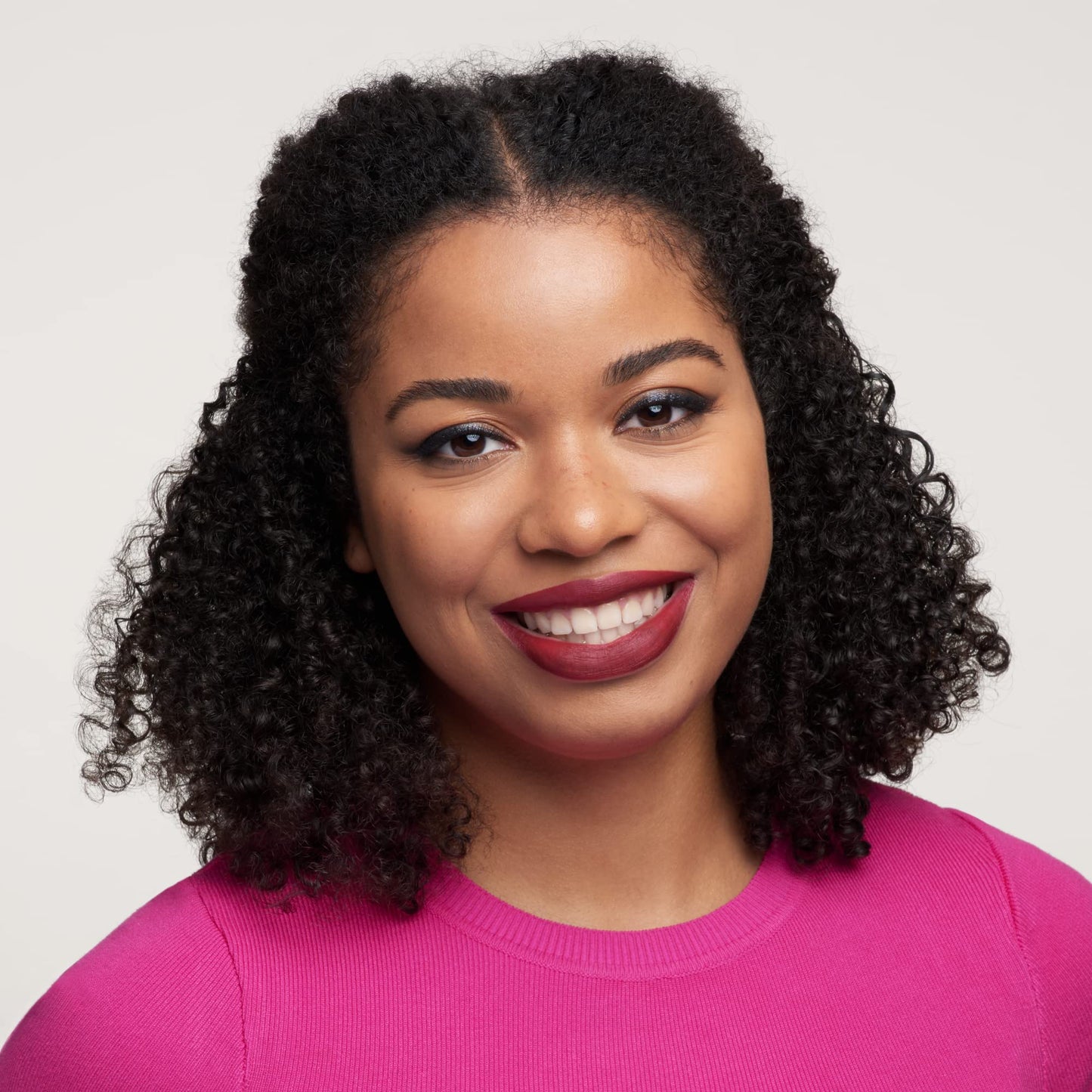 essence Matte Liquid Lipstick, #08, Red, Durable, Mattifying, Quick Dry, Mattifying, Matte, Vegan, Waterproof, Oil Free, Alcohol Free, 3 ml