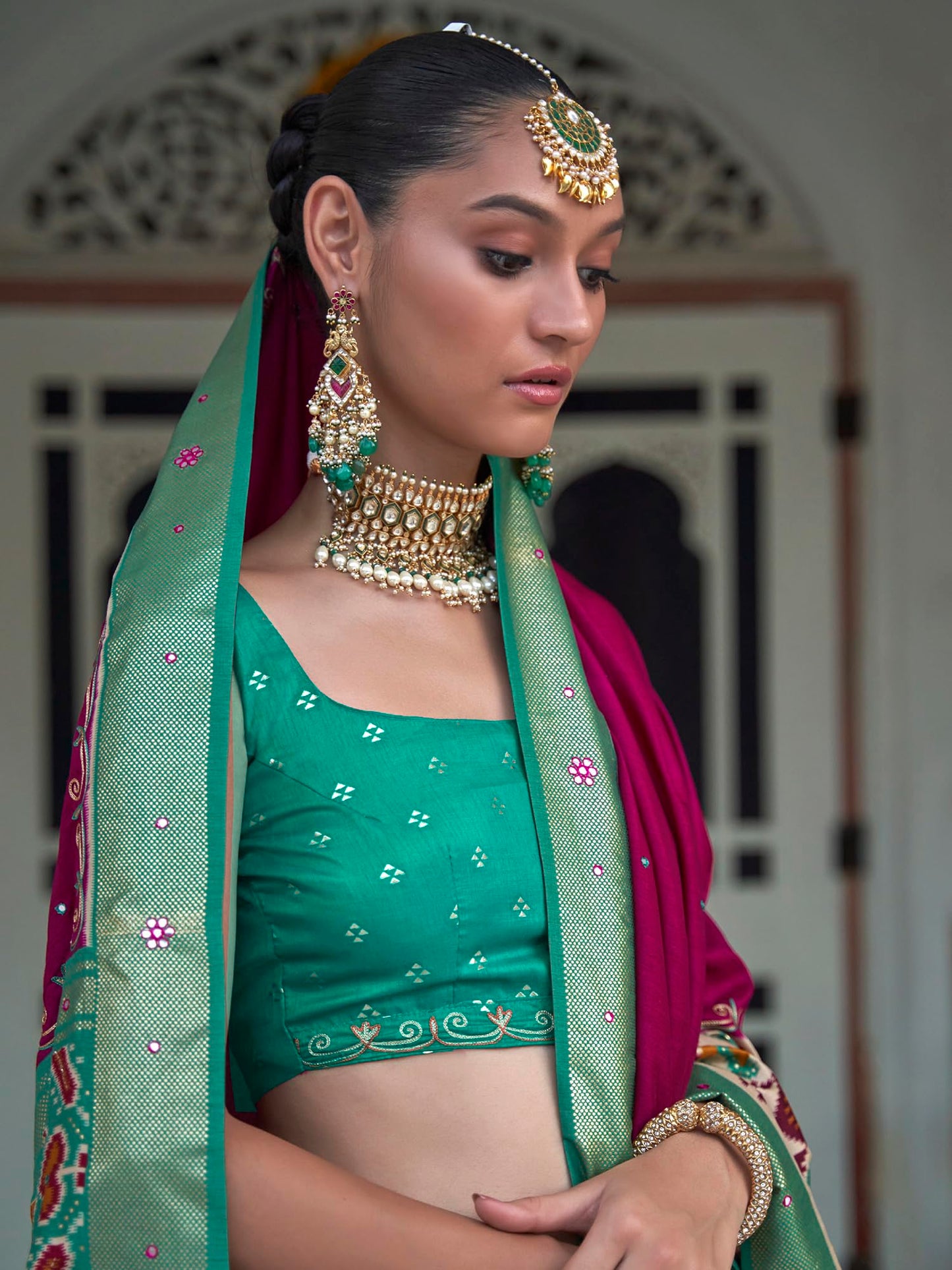 SAREE MALL Women's Ikat Printed Mirror Work Cotton Silk Saree With Unstiched Blouse Piece (Magenta_AARIP497_RW)