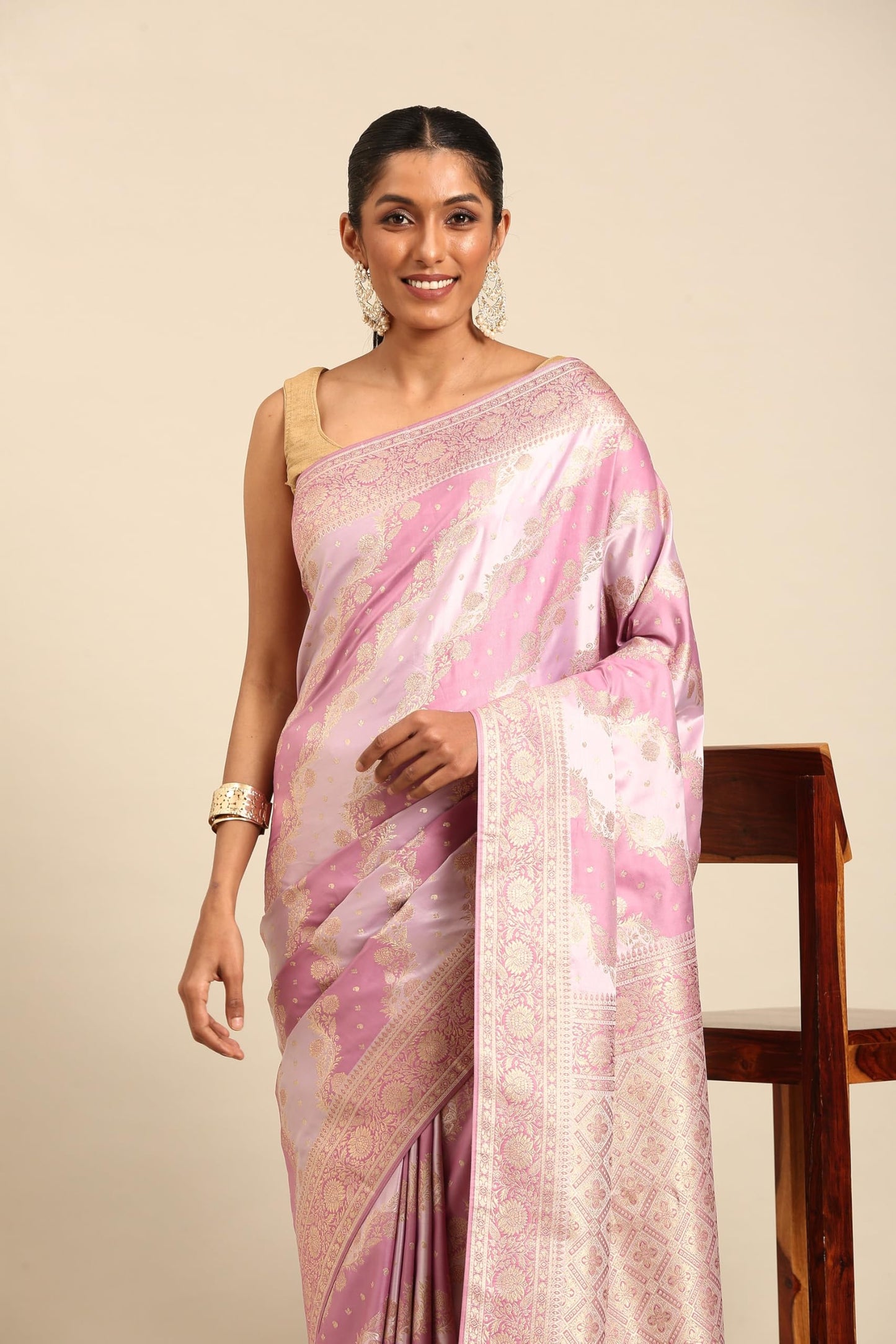 MOHEY Women's Art Silk Bel Patterned Saree with Floral Borders Saree