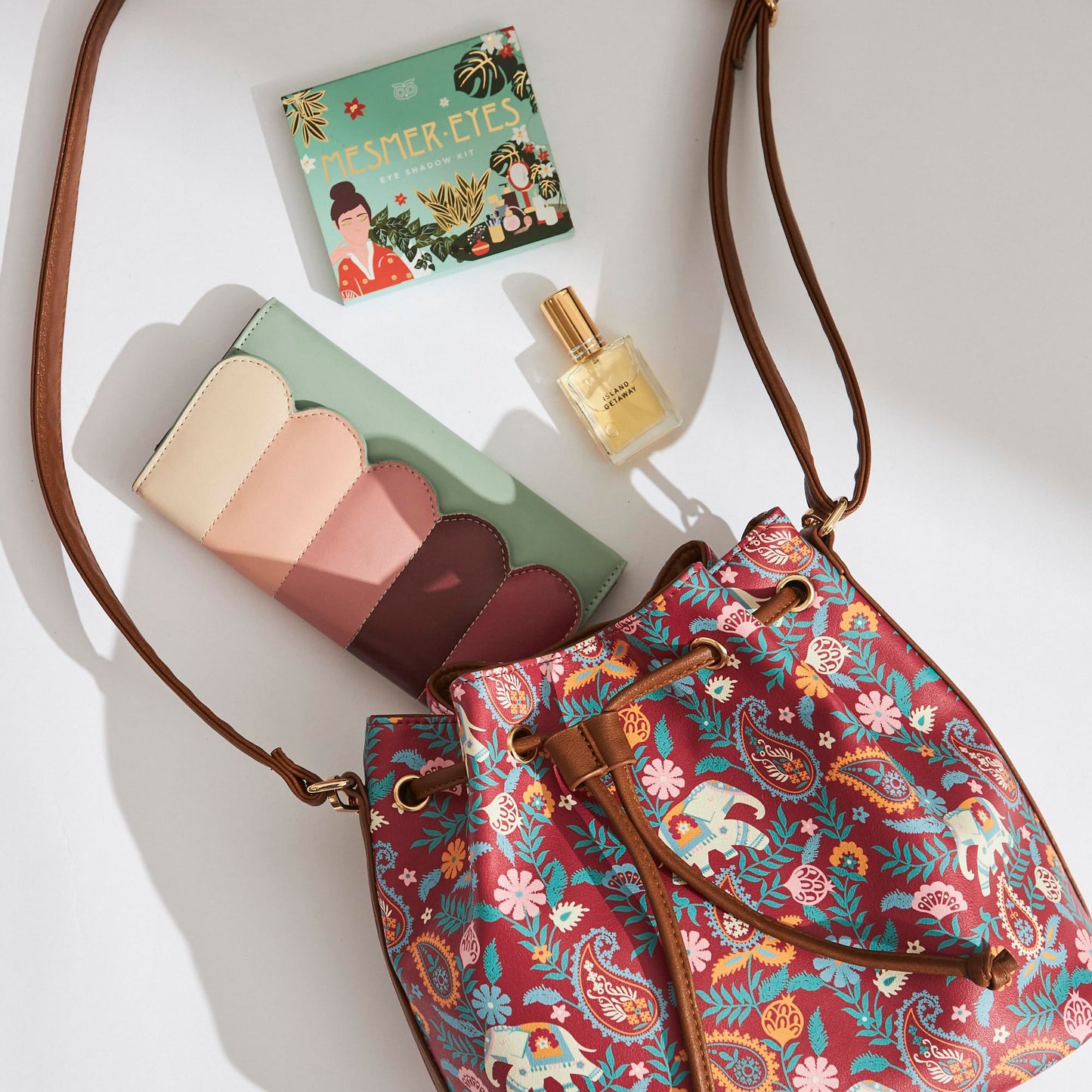 Chumbak Crossbody Sling Bag for Women | Stylish Printed Canvas Box Sling bag | Multipurpose Daily use Bag for Office/College/Travel