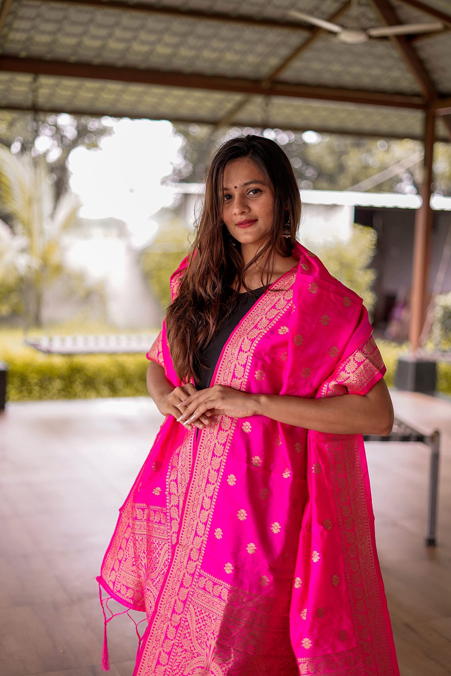 DEVANGI Women's Woven Banarasi Silk Zari Dupatta/Chunni, Width 1 Meter, Length 2.5 Meter (OM-DT-06-RANI)