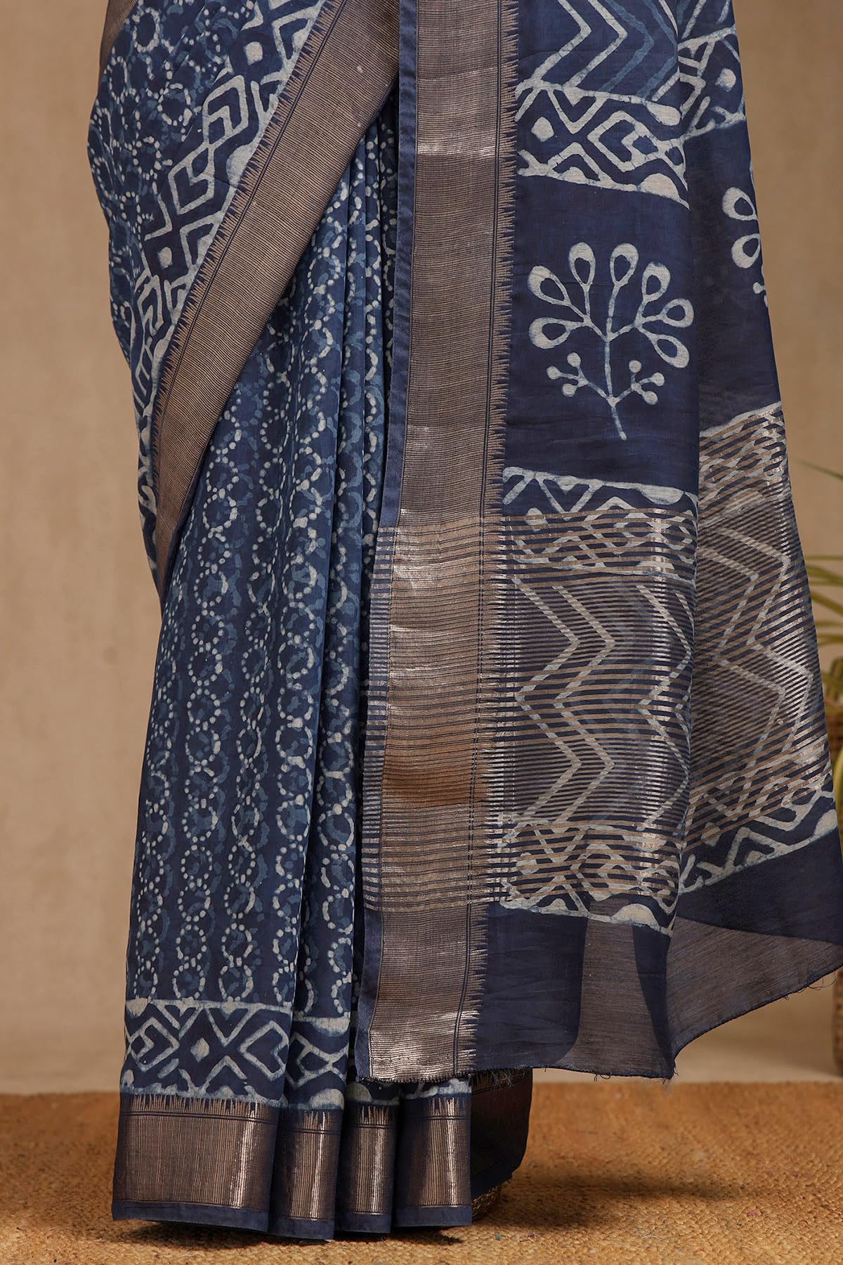 Soch Womens Indigo Viscose Block Print Saree