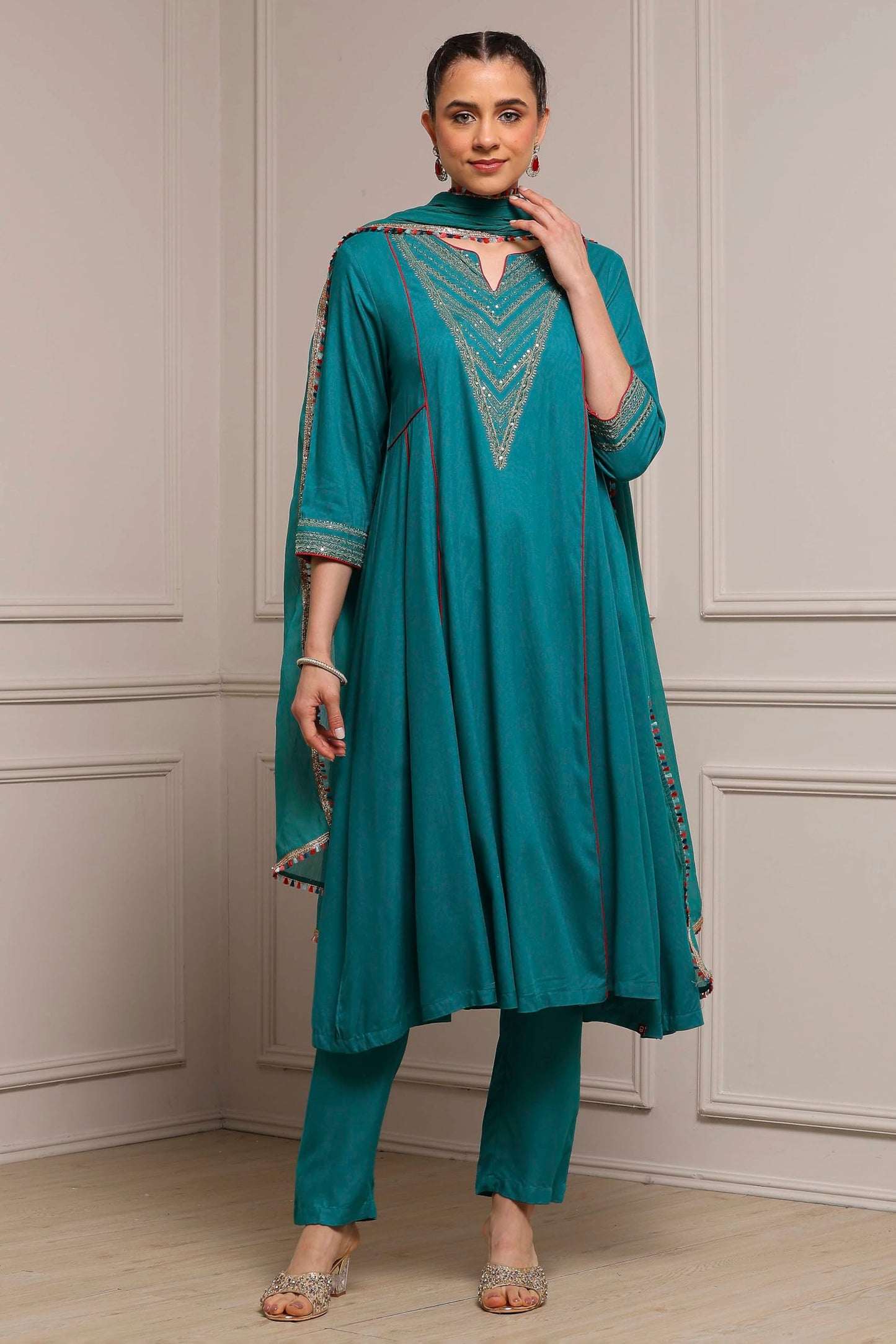 Biba Women Teal Green Viscose Rayon Straight Solid Suit Set_46