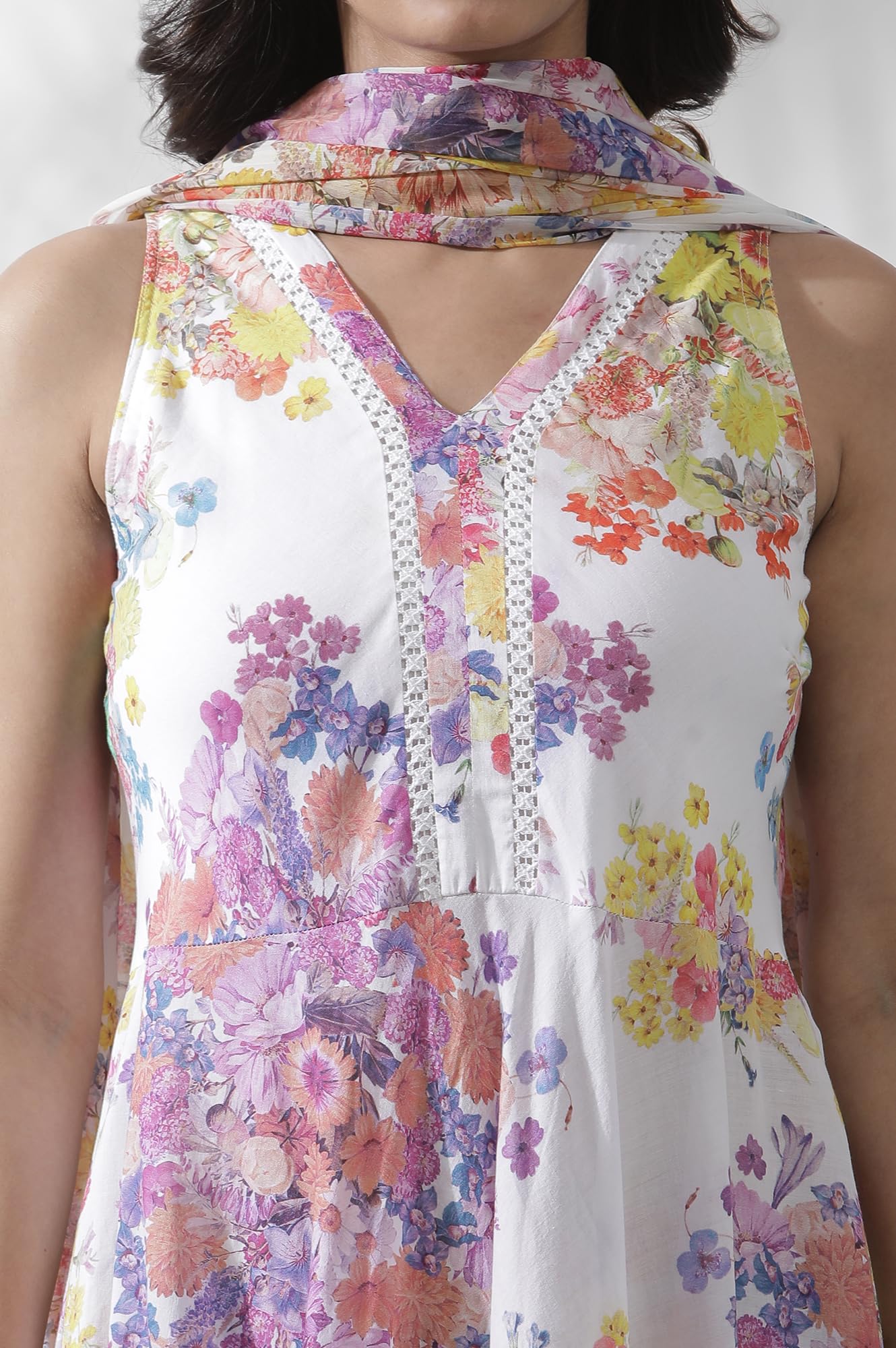 W Women White Floral Print Cotton Co-Ord Kurta Set, Straight Pant & Dupatta_24FEWS11249-123571_XS