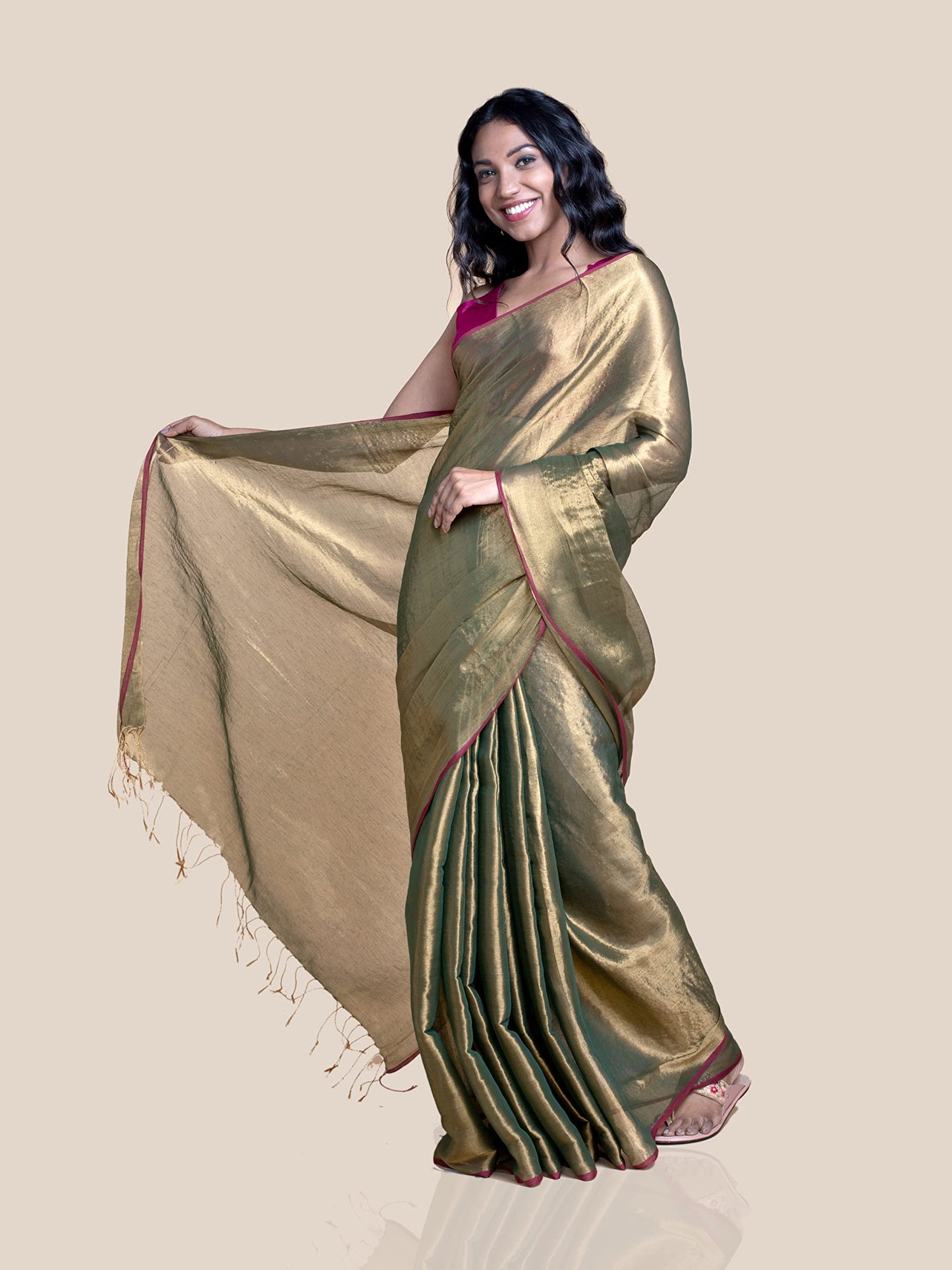 Suta Women's Plain Cotton Blend Saree With Blouse | Green Saree | Festive Saree