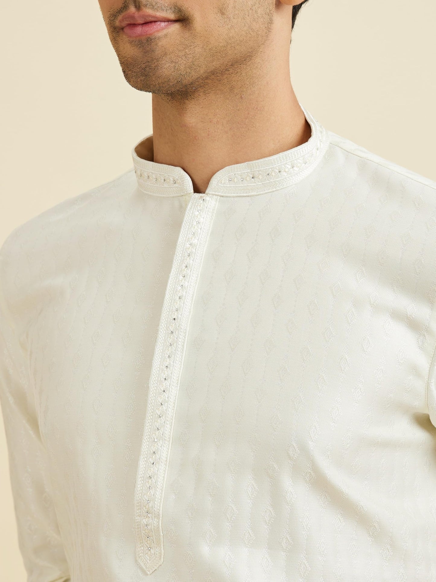 Manyavar Men's Art Silk Textured | Neck Embroidered Kurta Pyjama Set (2pcs)