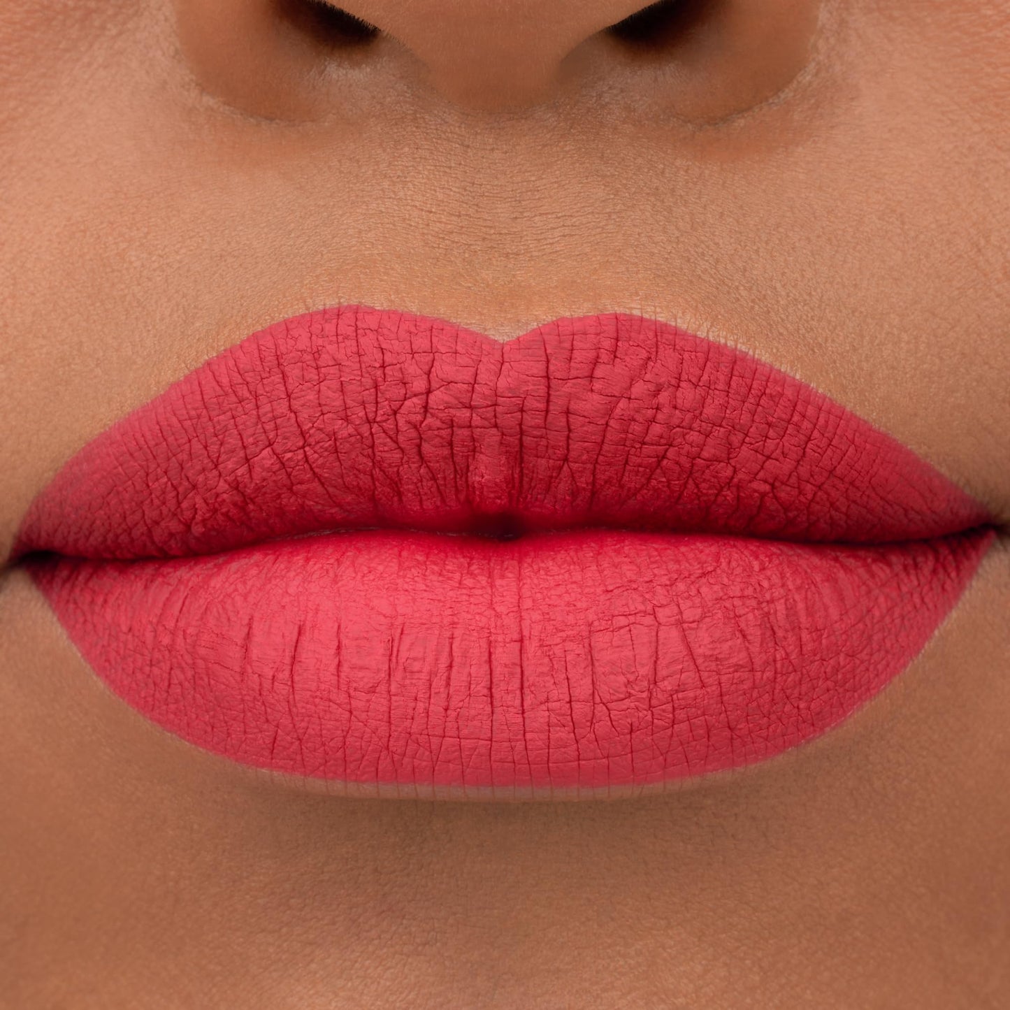essence 8H Matte Liquid Lipstick - 07 Classic Red (2.5 ml)