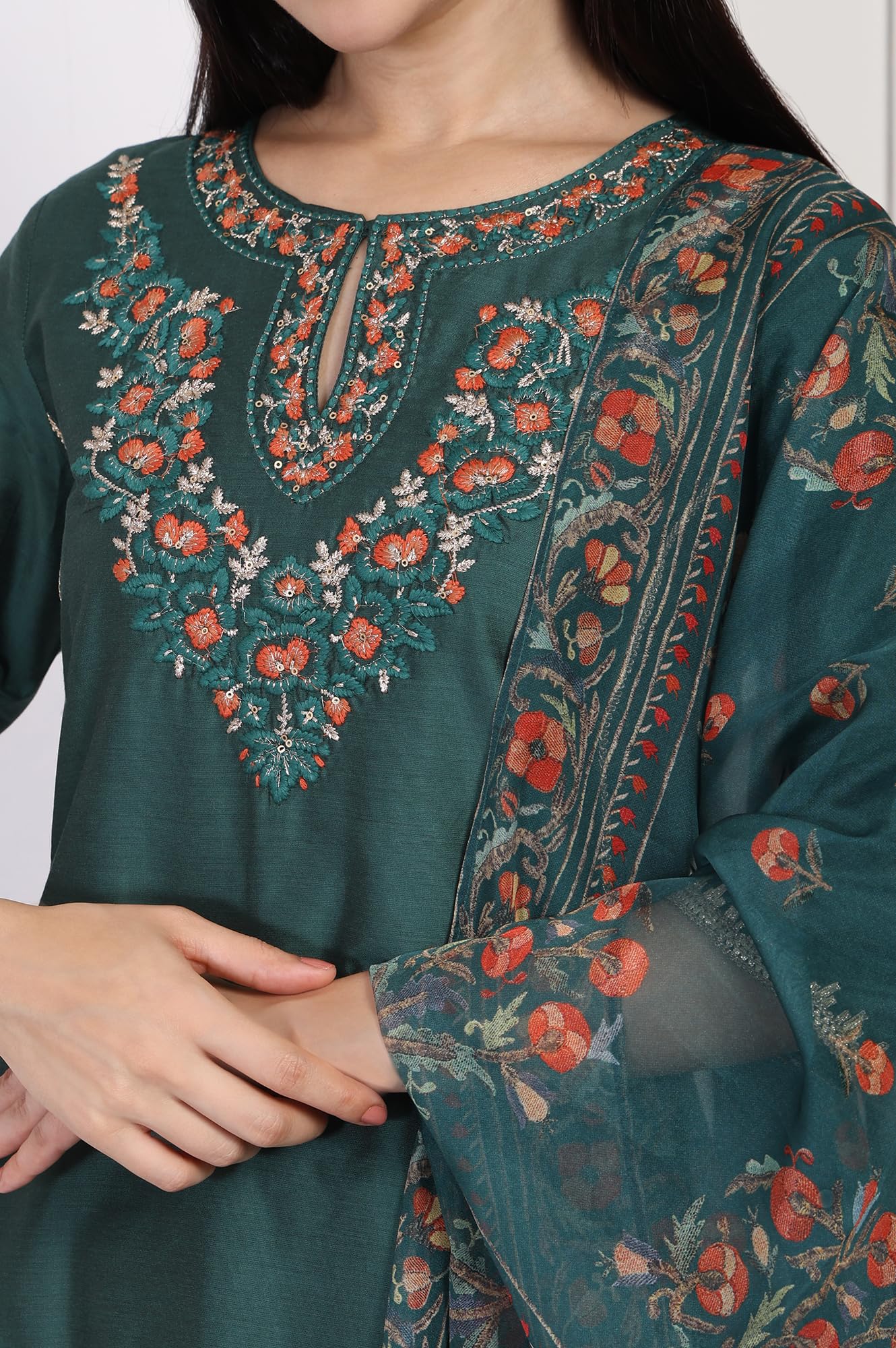 W for Woman Green Embroidered Floral Zari Work A-Line Silk Blend Kurta with Straight Pant and Dupatta Set (WS13284-224373-3XL)