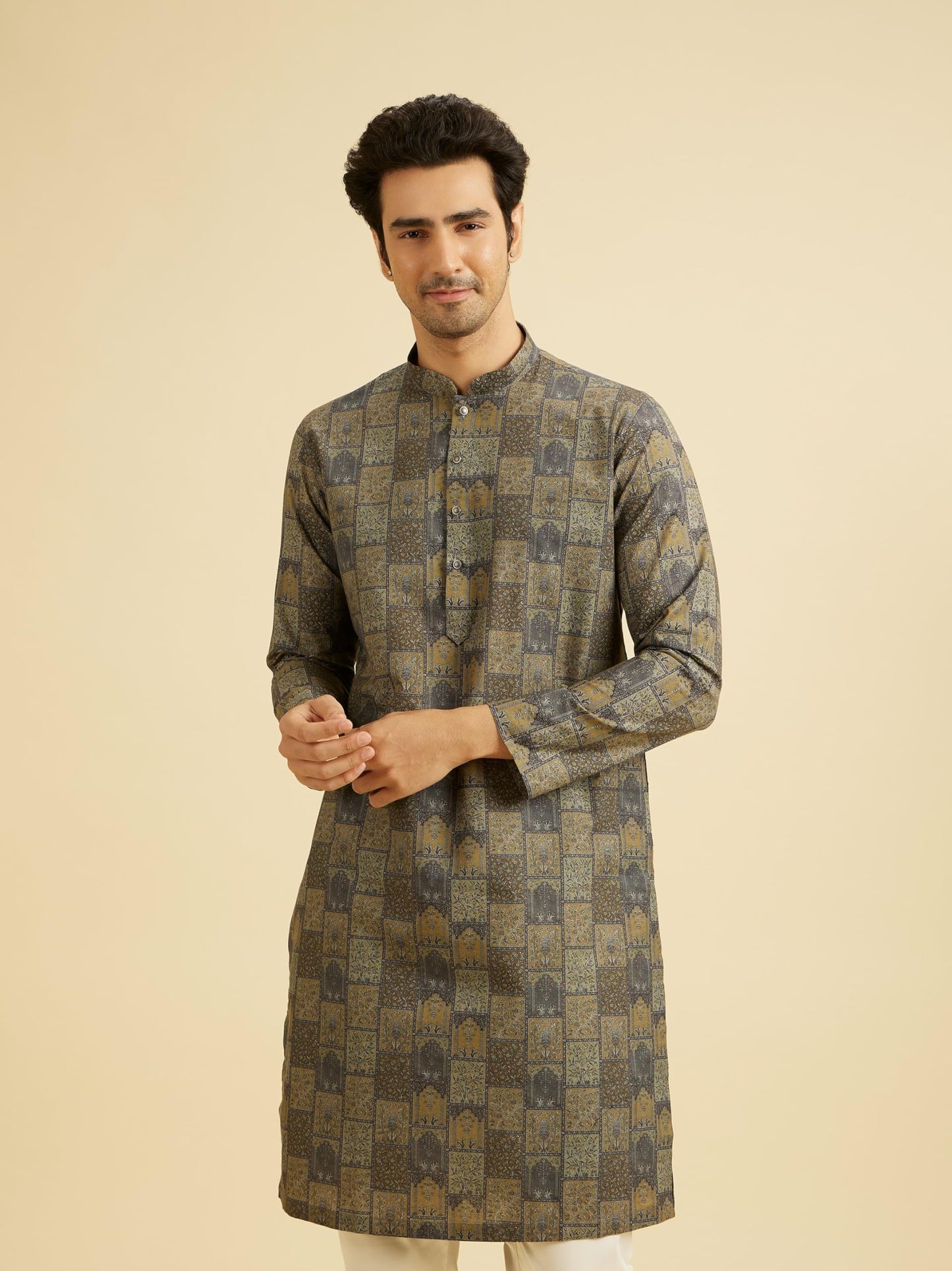 Manyavar Men's Cotton Digital Print Long Kurta (1pc)