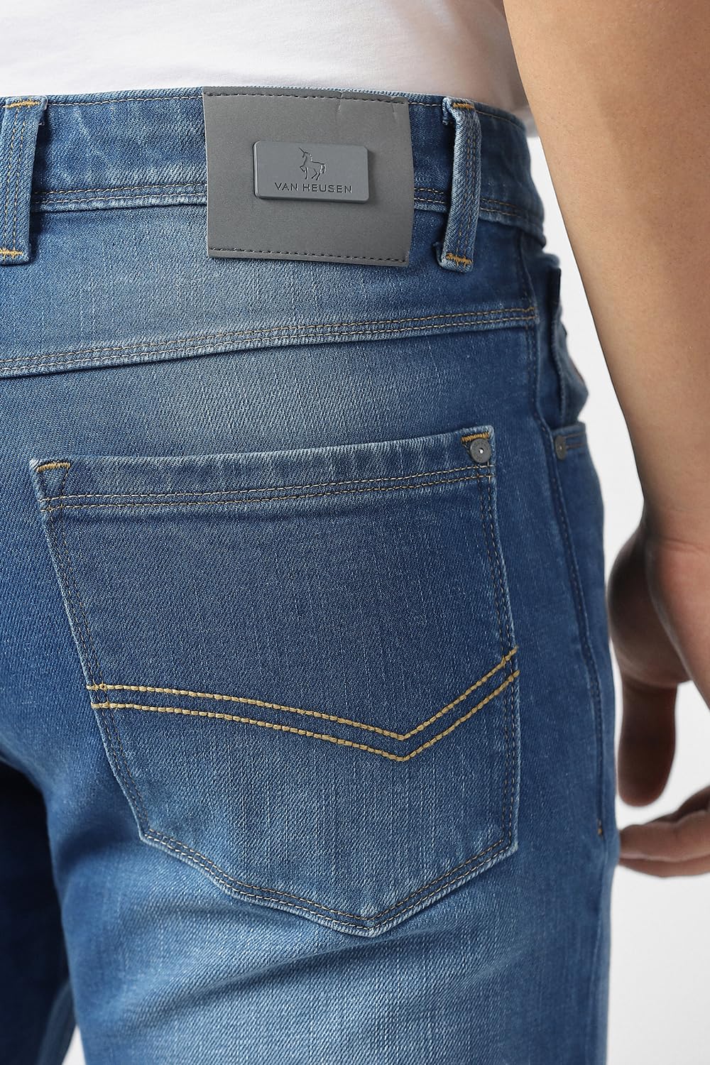 Van Heusen Men's Regular Jeans