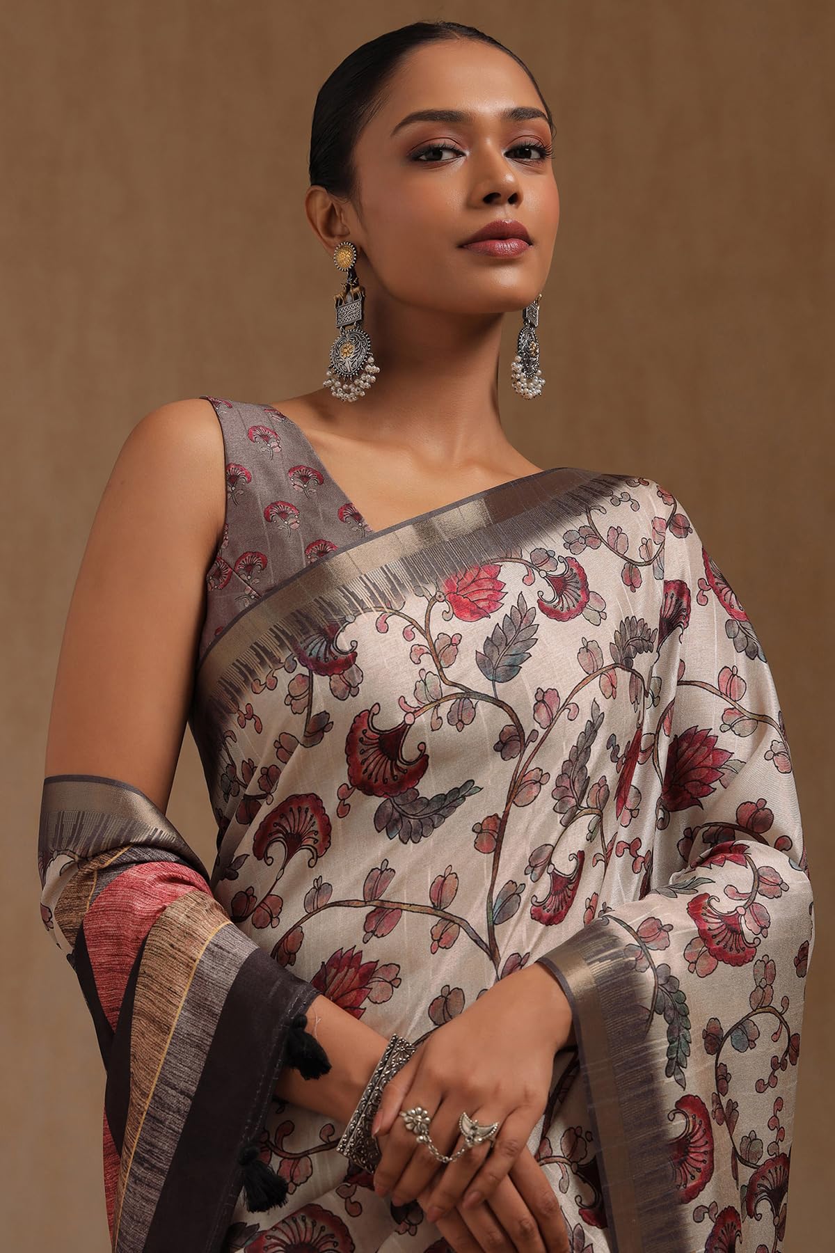 Soch Womens Cream Tussar Floral Print Saree