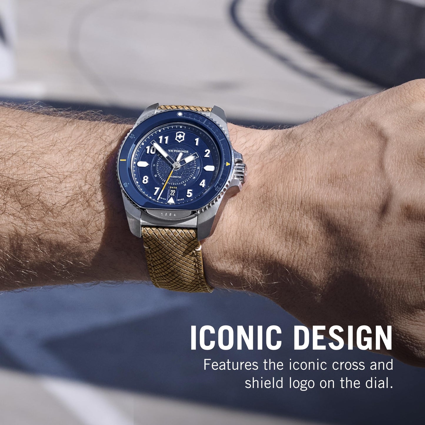 Victorinox Wood Journey 1884, Automatic Swiss Made Men's Analog Watch, Blue Dial, 43 Mm, Water Resistant Up To 200 M, Sellita Sw 200-1 Movement, Wrist Watch For Men|241980.1,Brown Band