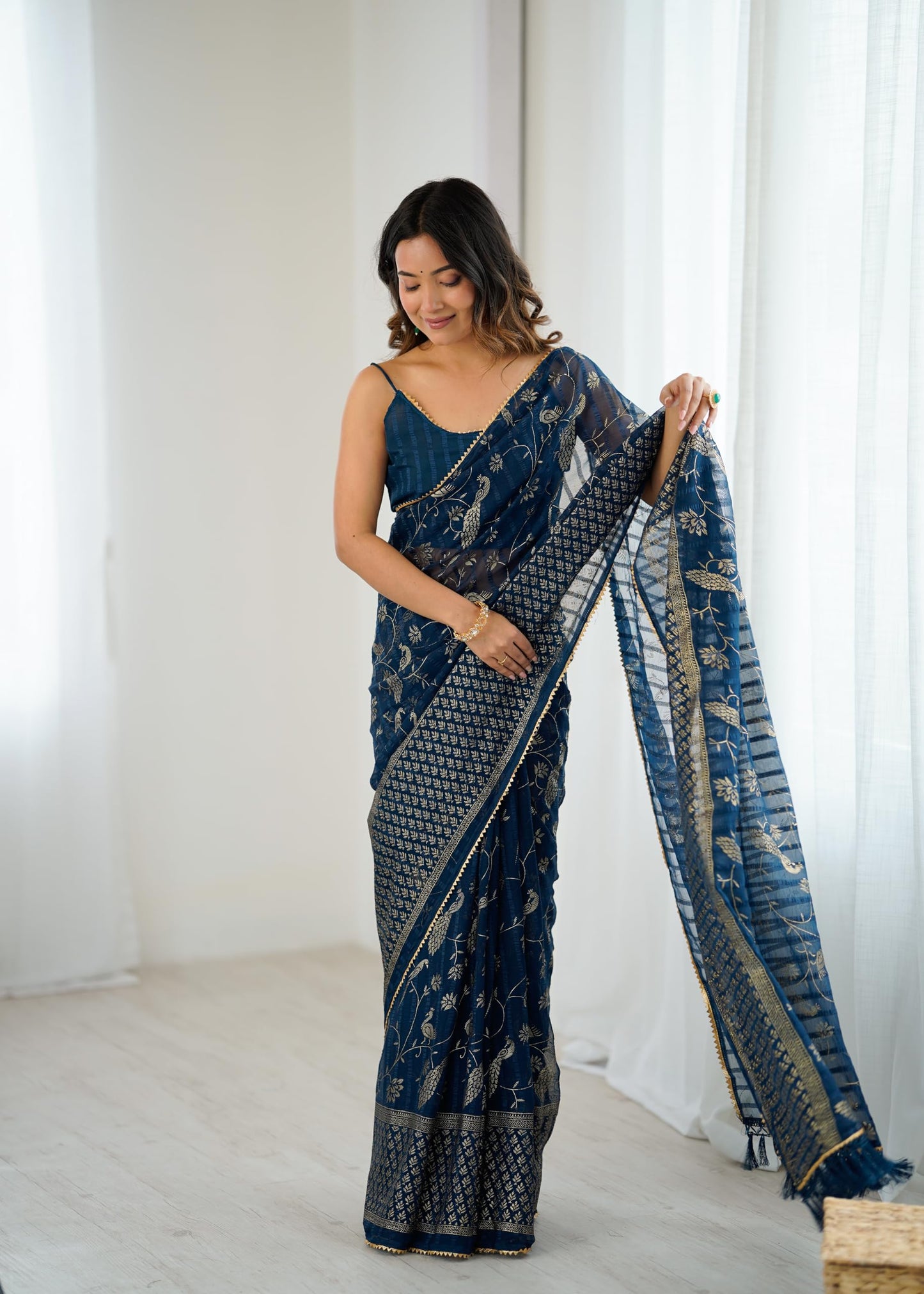 Ekasya Women Georgette Navy Blue Floral Pattern Printed Work Saree With Unstitched Blouse (E5677_5)