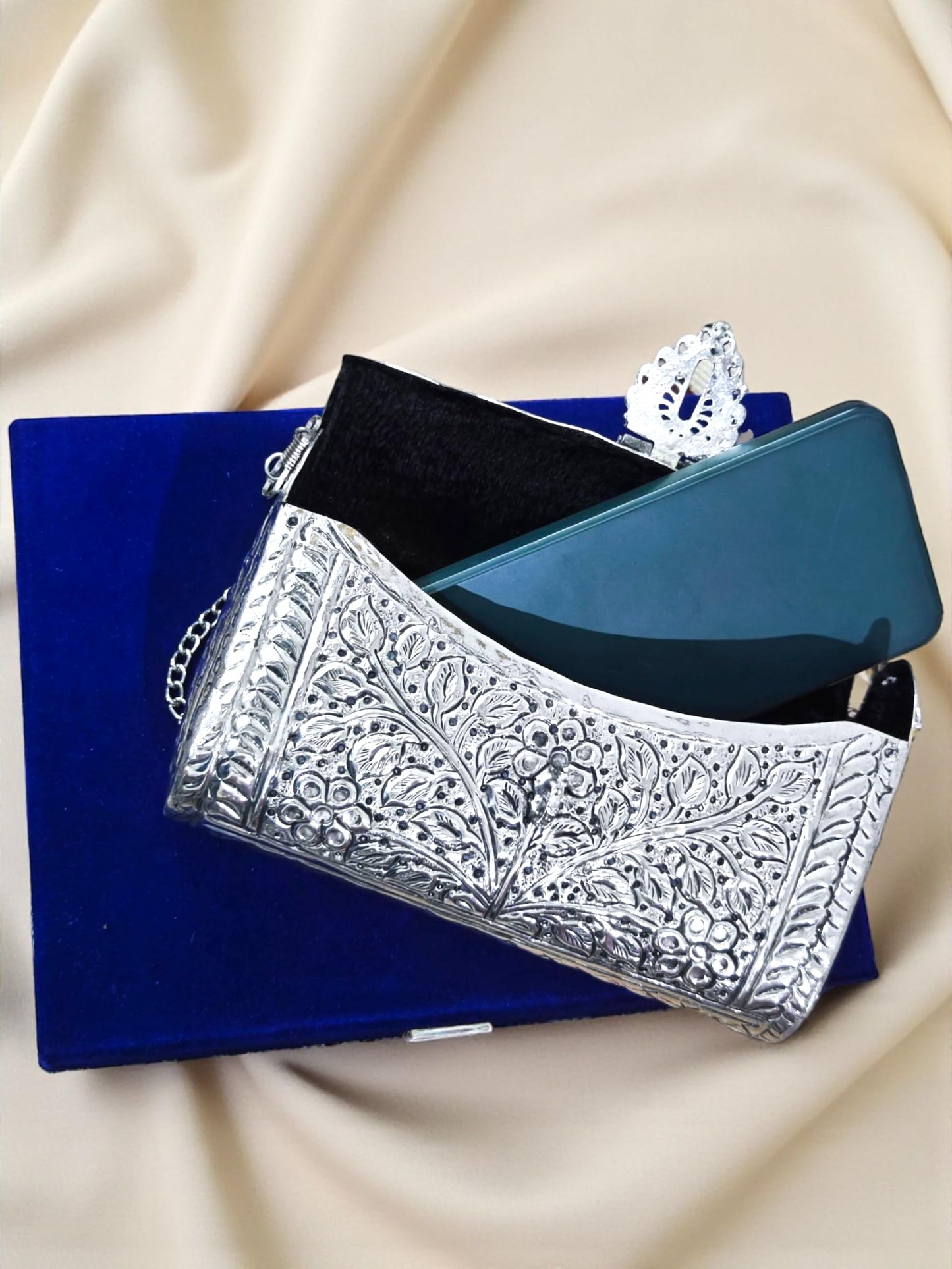 Trend Overseas Women gift Silver Brass Metal bag Bridal Clutch Girls Party Purse