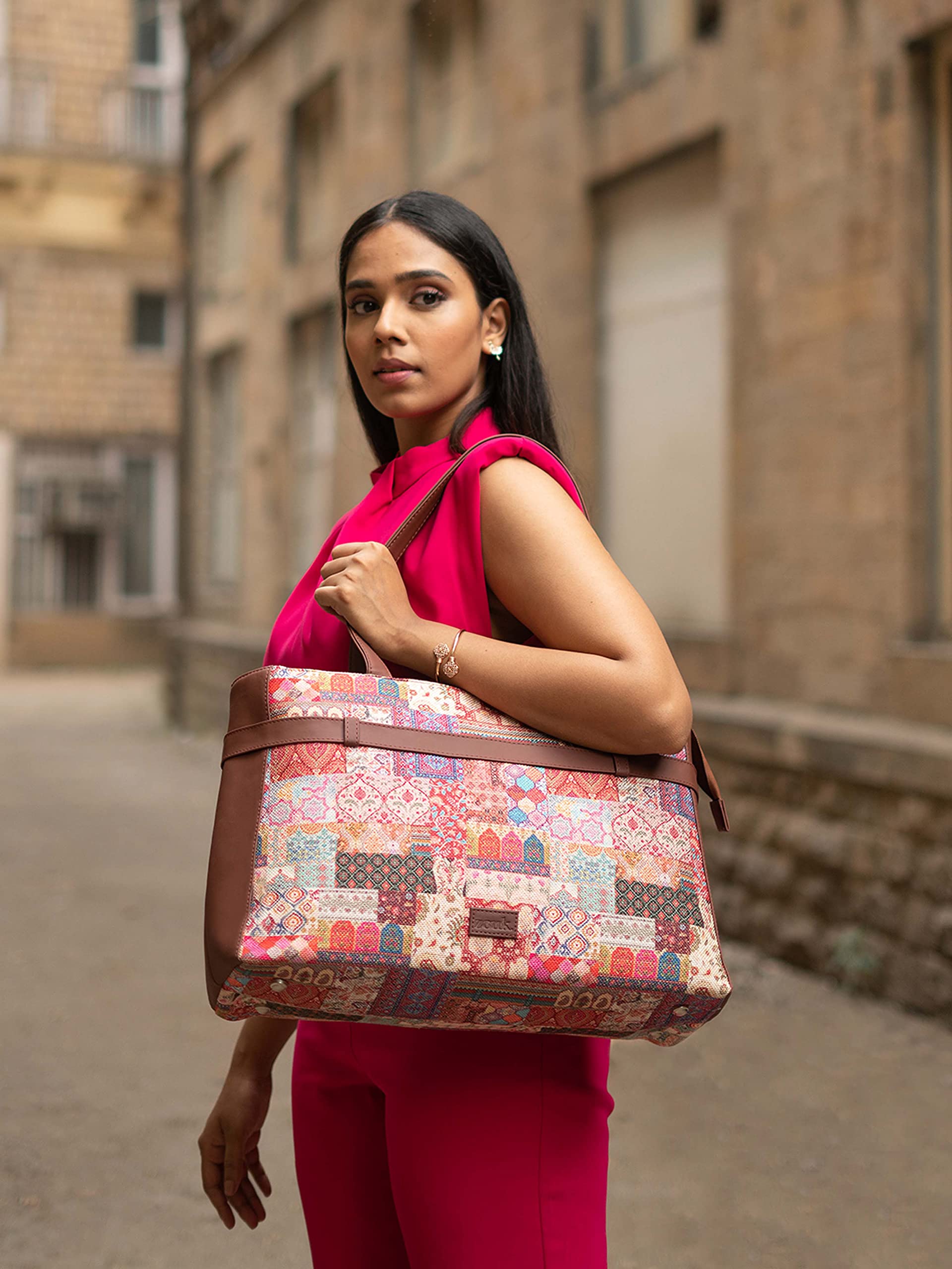 ZOUK Kutch Gamthi Abstract Printed Women's Jute Handcrafted Vegan