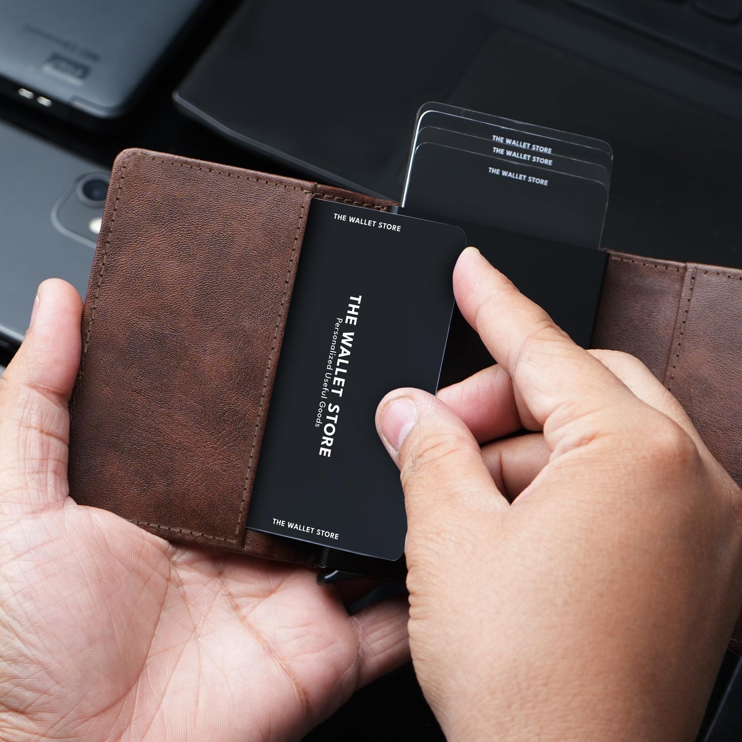 The Wallet Store Maverick RFID Protected Minimalist Wallet, Pop-Up Cardholder, Scan-Proof Aluminium Case, Holds 8 Credit/Debit Cards, Slim Men’s Wallet (Brown-D)