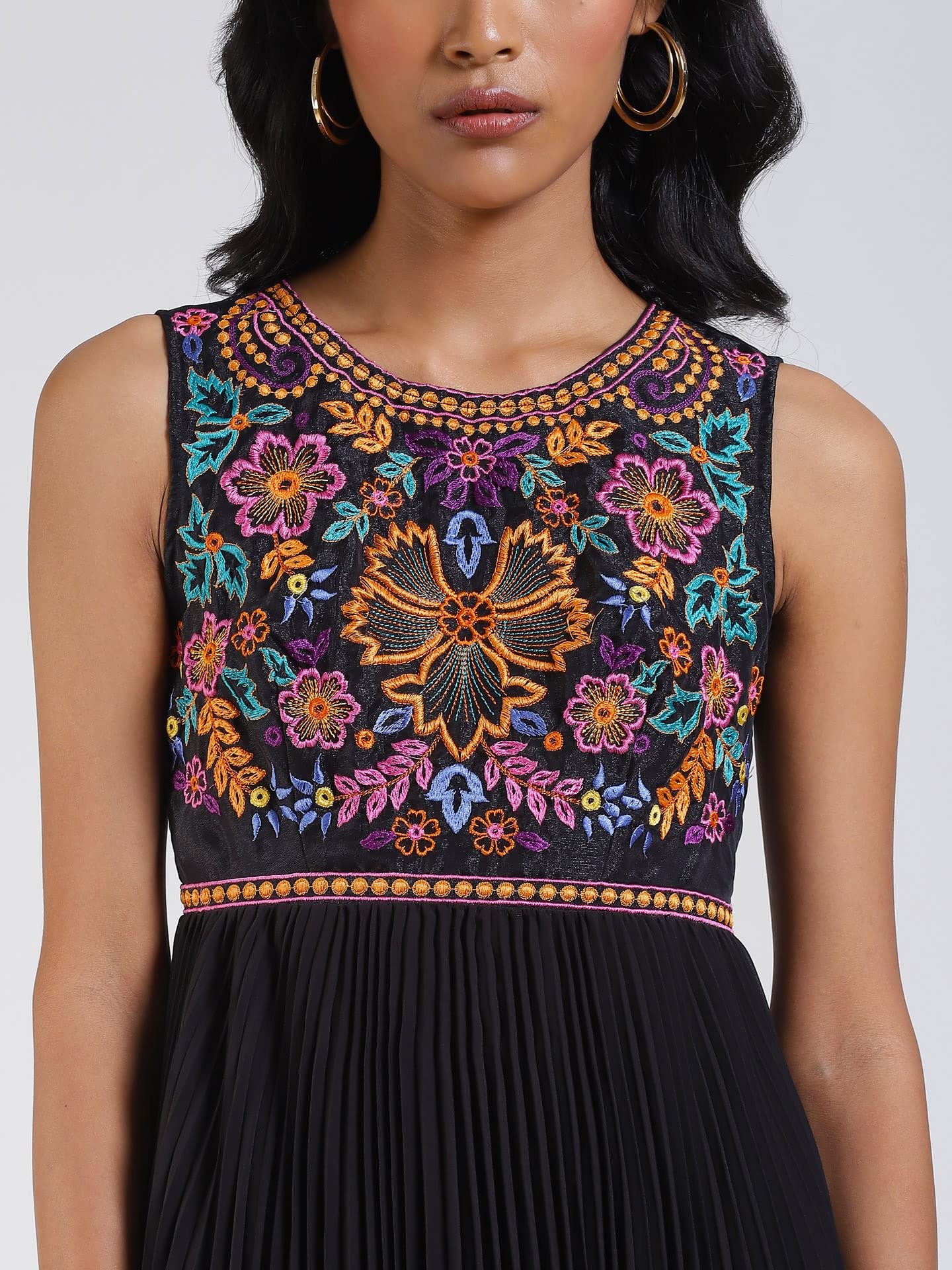 Label RITU KUMAR Round Neck Sleevless Long Dress Black