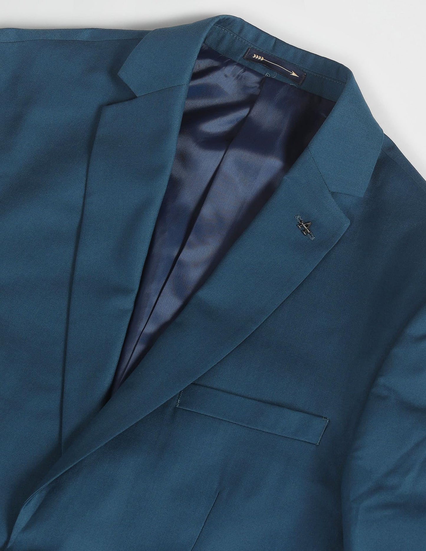 Arrow Solid Tailored Fit Three Piece Suit Teal