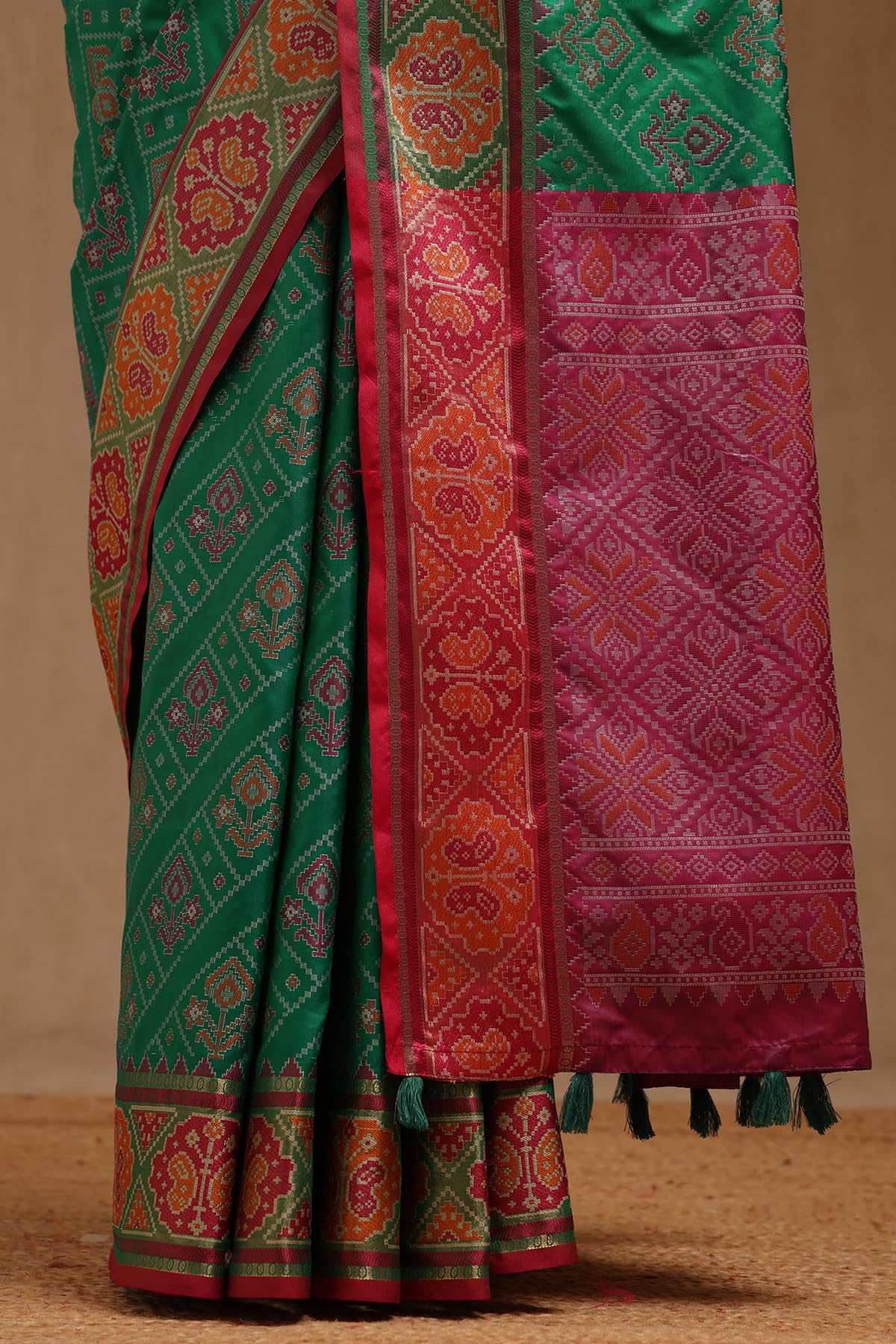 Soch Womens Green Silk Blend Woven Design Saree With Thread Work