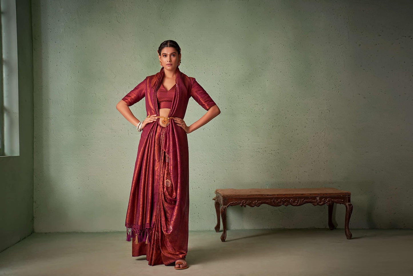 Vardha Women's Kanchipuram Art Silk Saree with Unstitched Blouse Piece - Copper Zari Woven Work Sarees for Wedding (Anvaya_550)