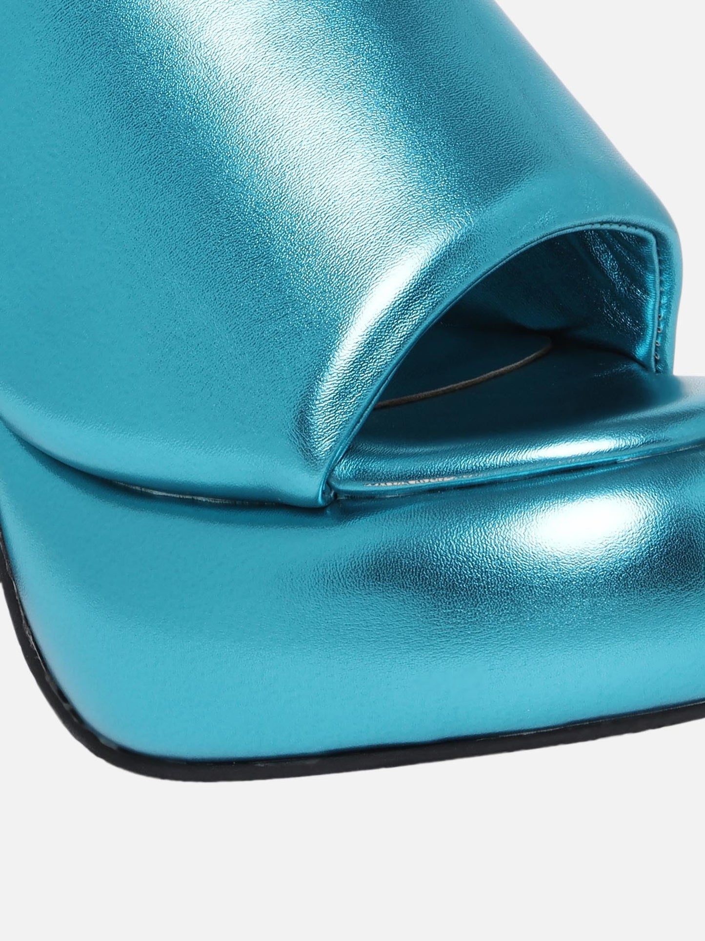 THE QUIRKY NAARI Metallic Chunks - Teal for A Rich Look | Metallic