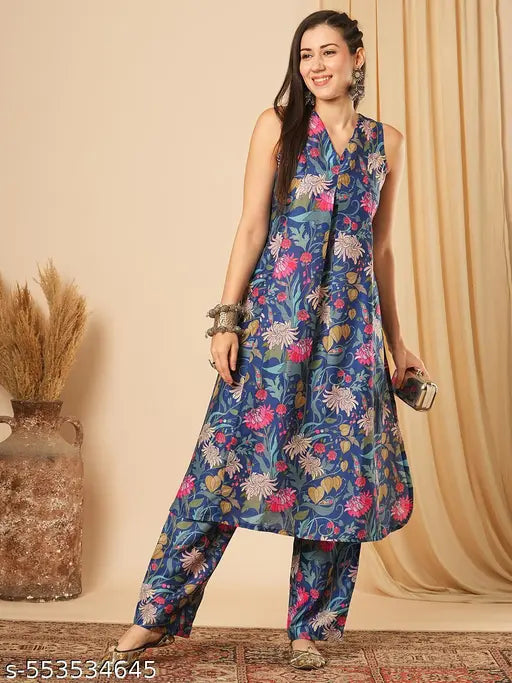 Globus Women Blue V-Neck Floral Print Inverted Pleat Panelled A-Line Kurta With Straight Pants Fusion Set