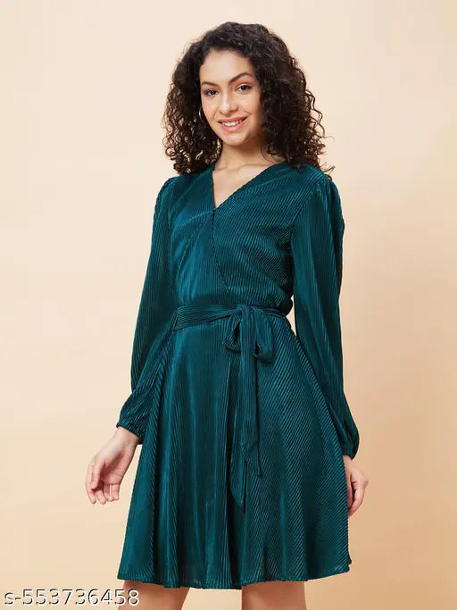 Globus Women Green Solid V-Neck Fit And Flare Belted Party Dress