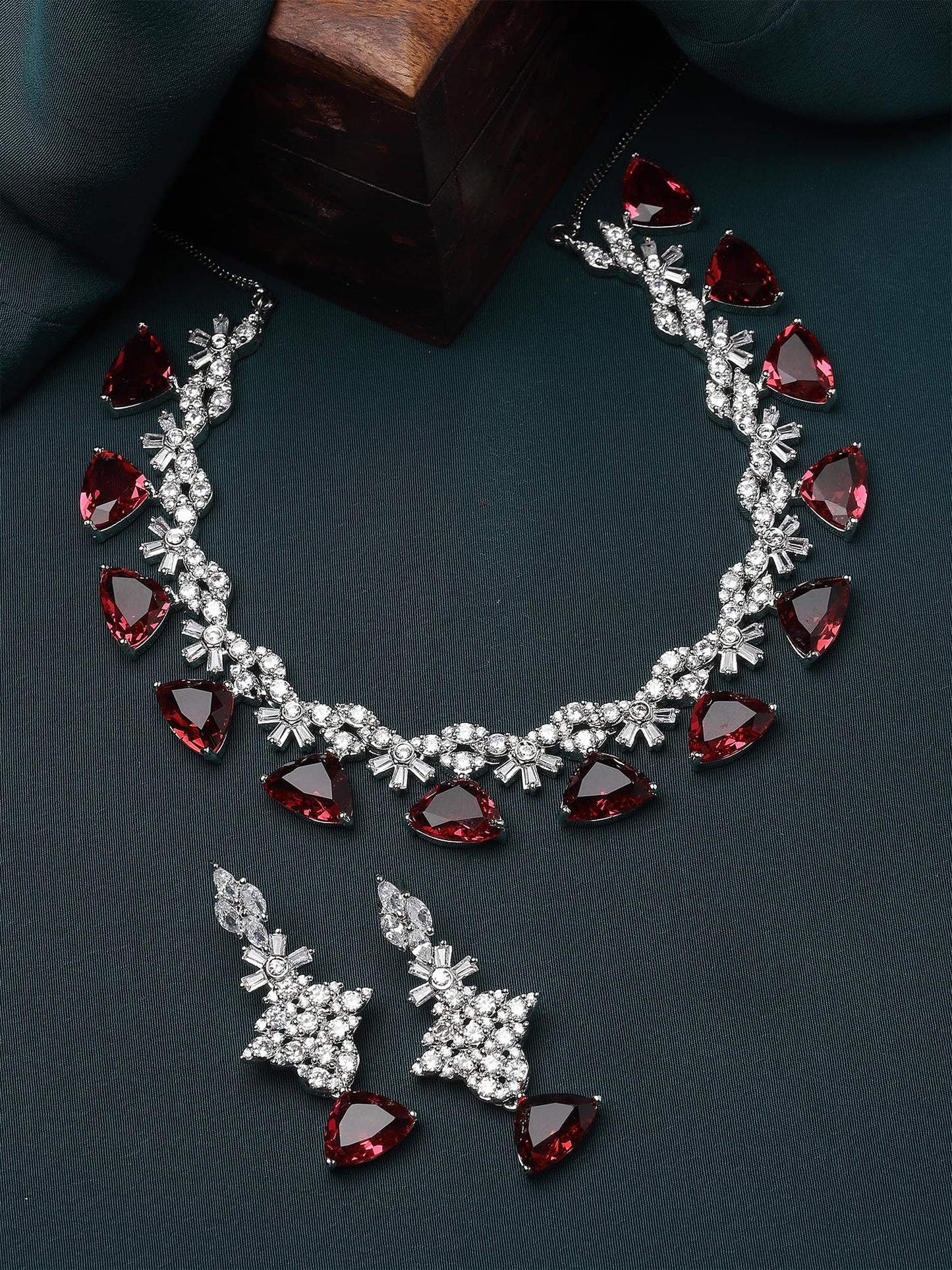 Karatcart Silver Tone Red Triangular Shape American Diamond Necklace Set for Women