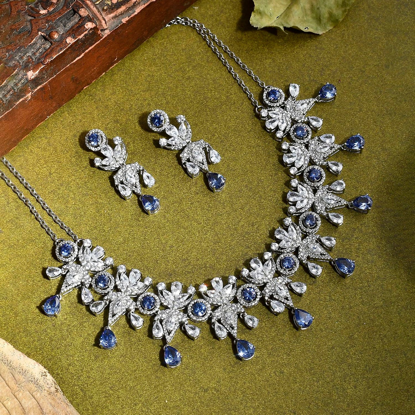 VOYLLA Before Sunrise Statement Necklace Set|Necklace Set For Women|American Diamond|Party|Wedding|Festive|Gift For Women| (Amarina)