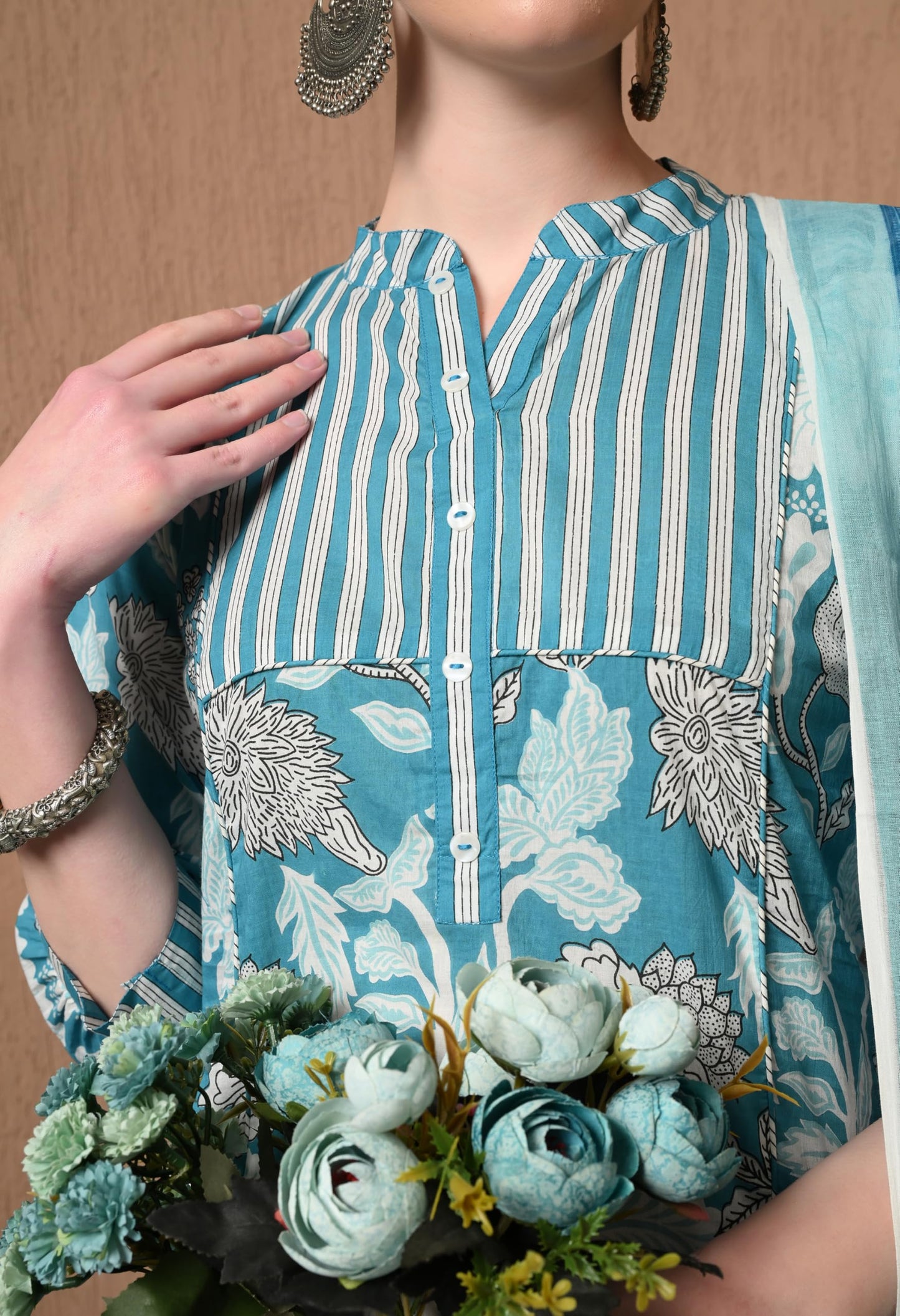 KEOSA Women Floral Printed Regular Pure Cotton Kurta with Trousers & with Dupatta Blue