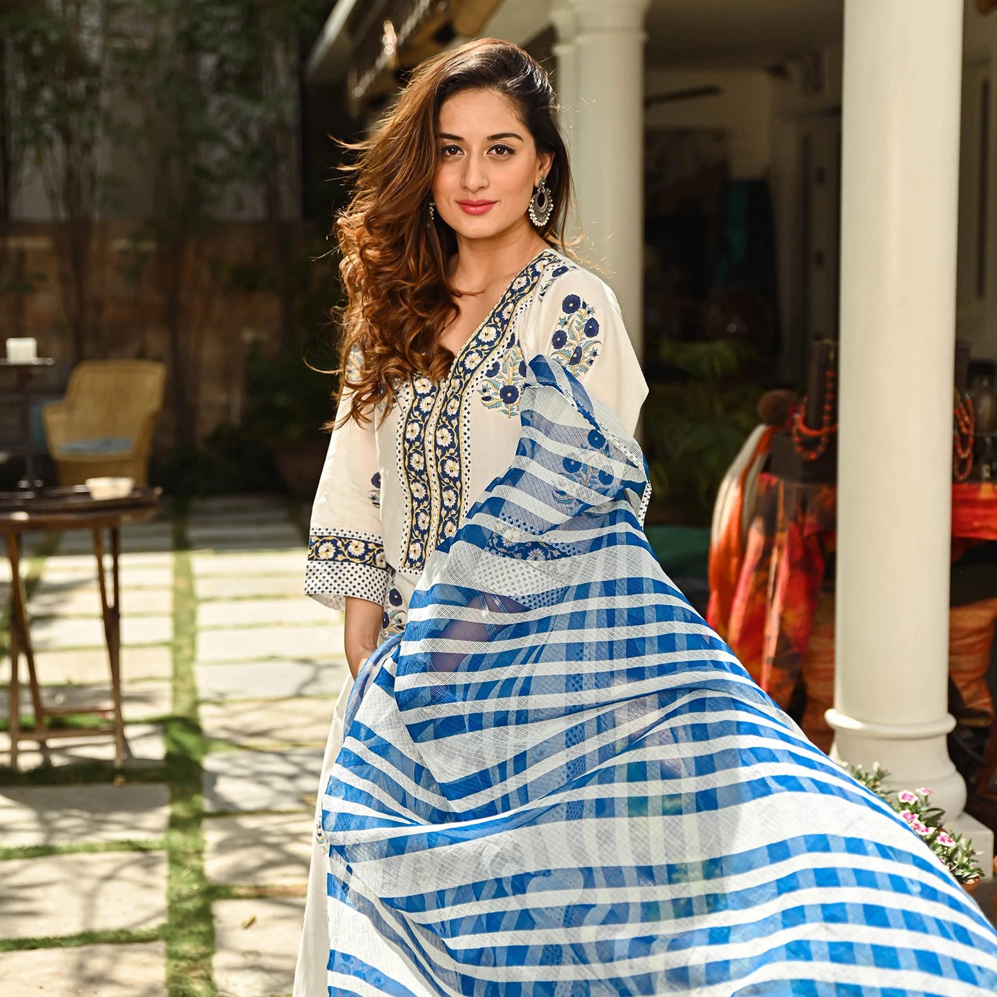 Royal Export Women's Paisley Floral Printed Salwar Suit Set White