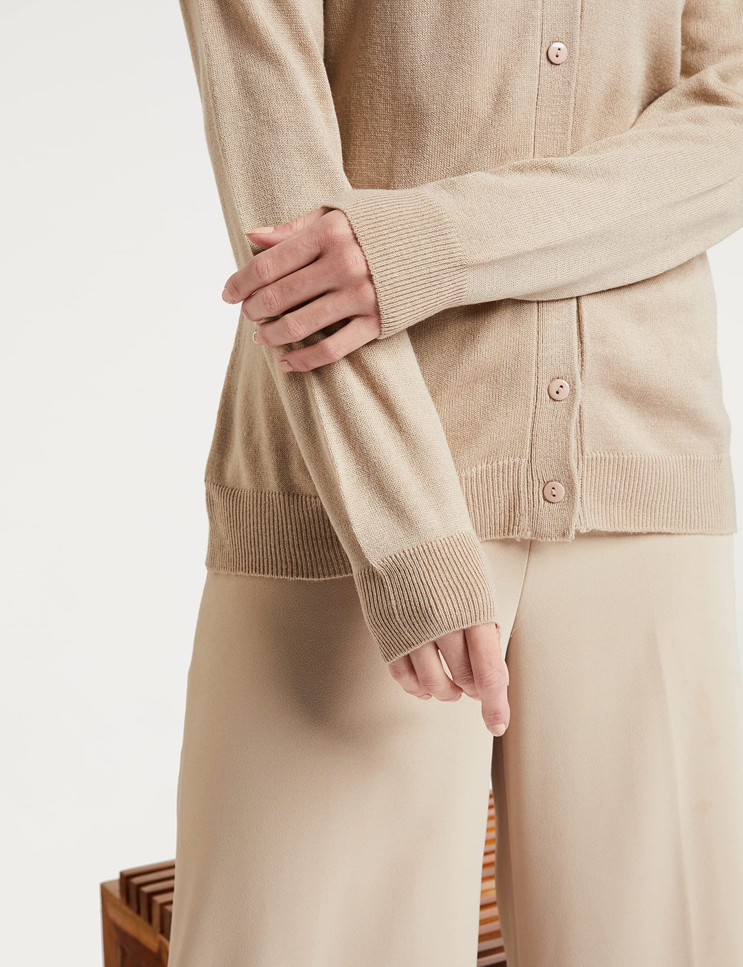 Amazon Brand - Symbol Women's Acrylic V-Neck Sweatshirt(SB-AW21SWT-1502_Sand_L_Sand_L)