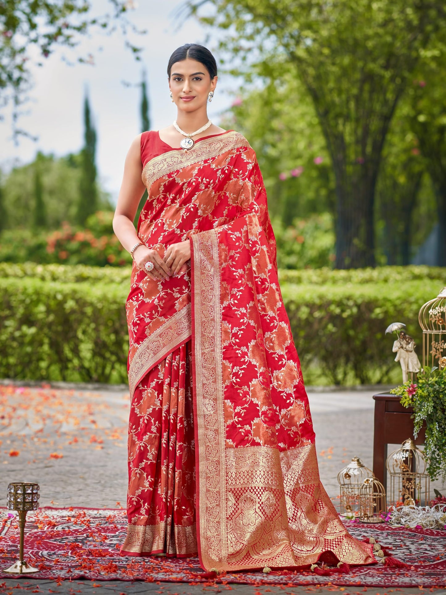 MANOHARI Women's Most Trendy Banarasi Satin Silk Woven Vibrant Red Saree With Heavy Jacquard Work Saree With Blouse Piece_MN2050