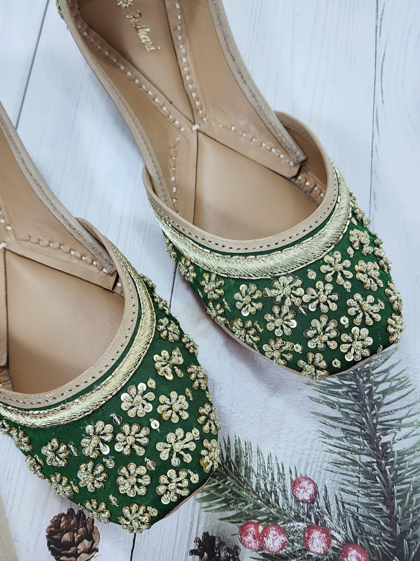 Fulkari Formal Shoes for Women – Elegant & Comfortable Office Wear, Stylish Leather Finish, Cushioned Insole, Ideal for Work, Business Meetings & Formal Events (Green Gold,Size-6)