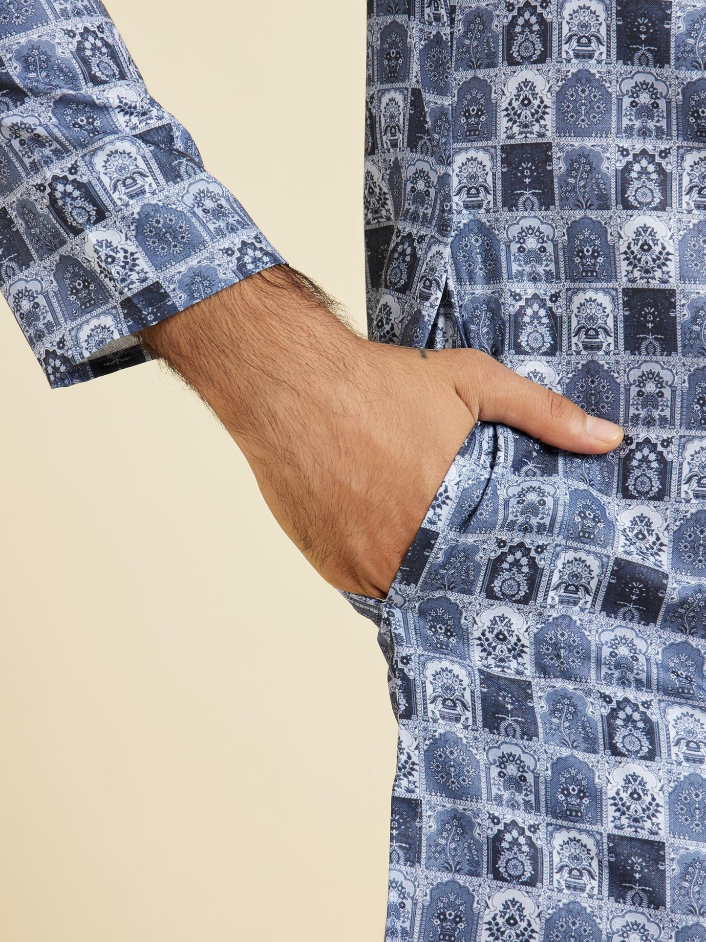 Manyavar Men's Cotton Blend Printed Kurta Pyjama Set (Greyish Blue,S)