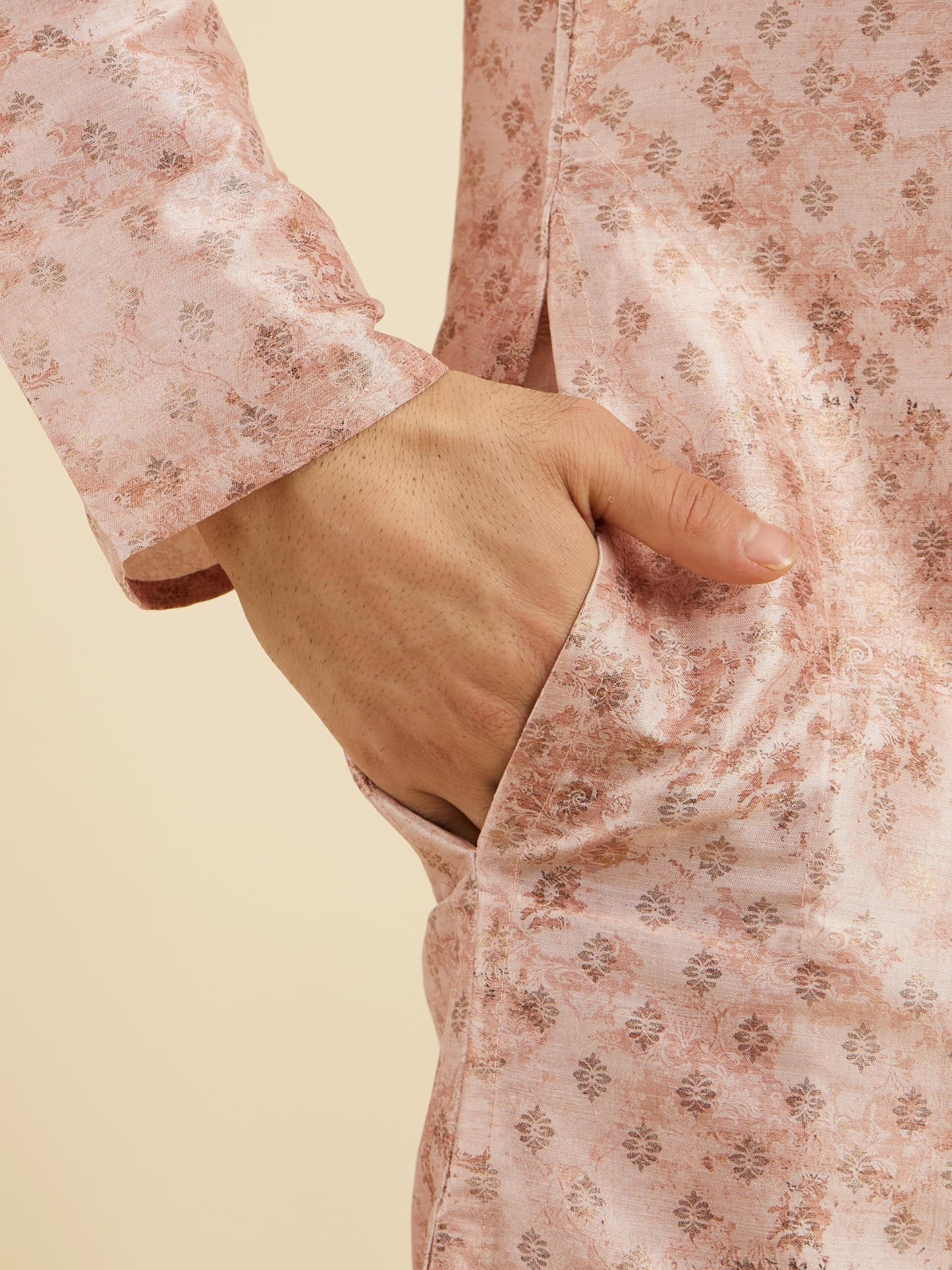 Manyavar Men's Art Silk Printed Kurta Pyjama Set (Peach,XXXL)