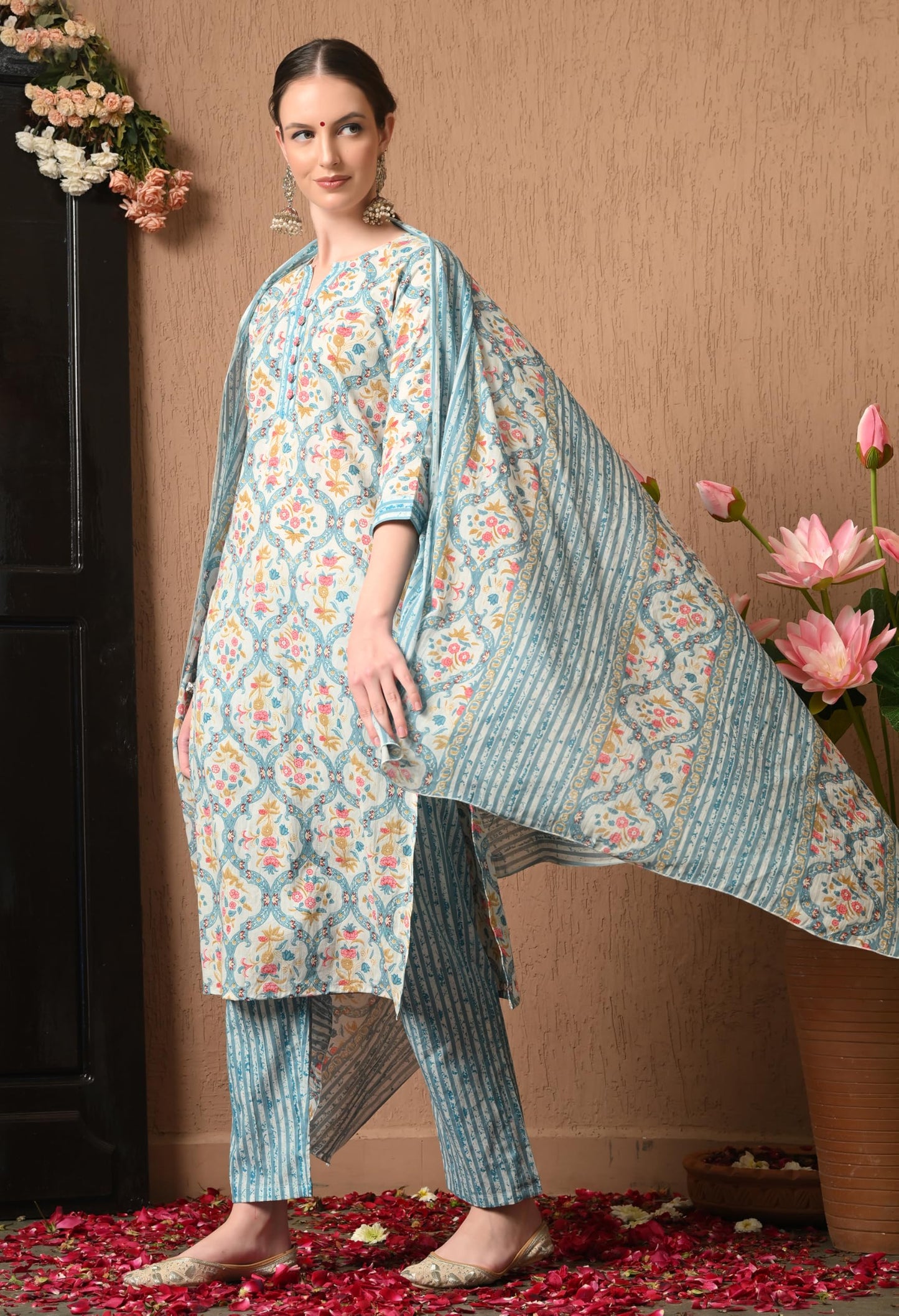 KEOSA Women Floral Printed Regular Pure Cotton Kurta with Trousers & with Dupatta Blue