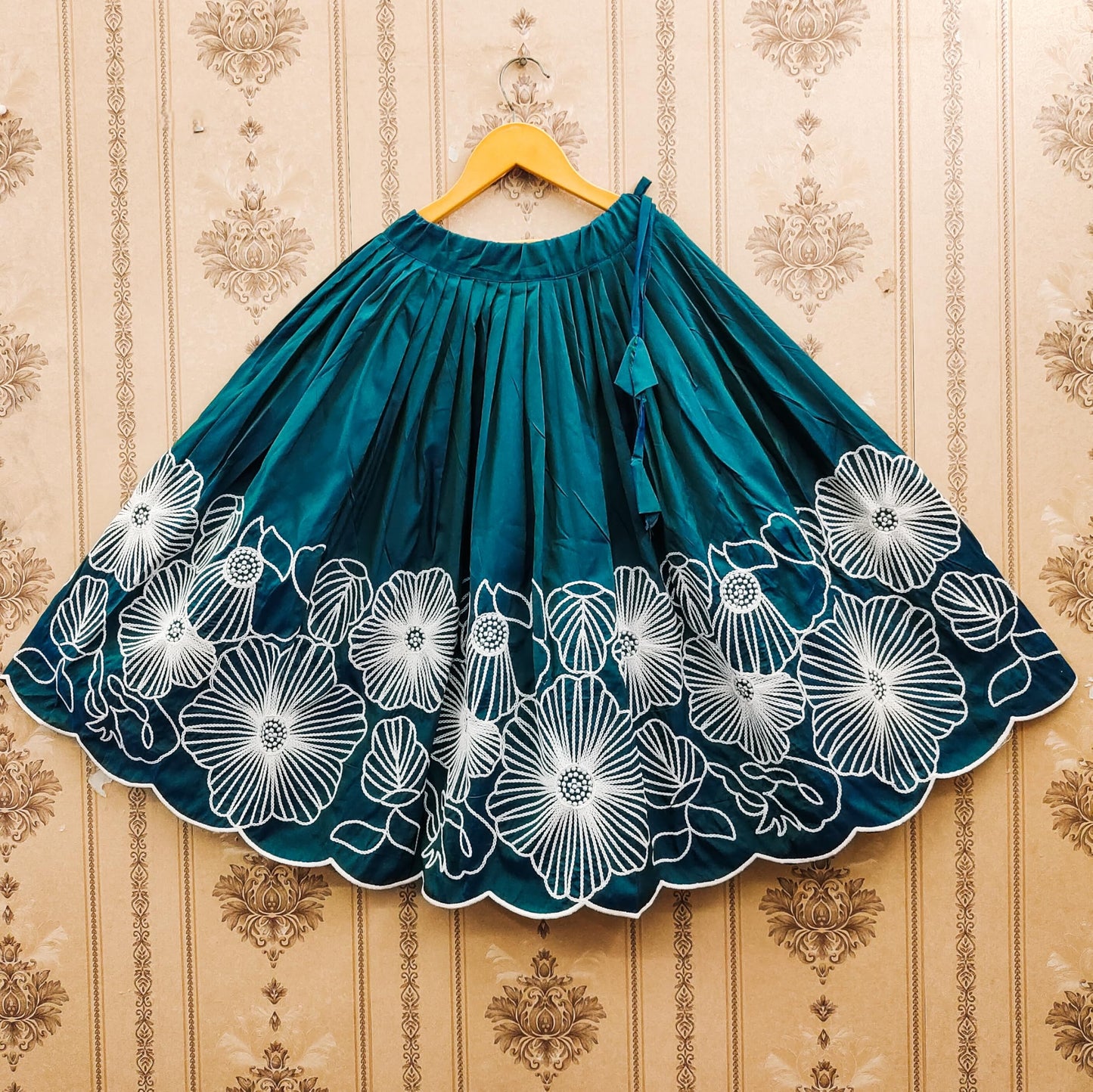 Helene Girls Embroidered Full Stitched Lehenga Choli with White Net Dupatta Set | Traditional Indian Ethnic Wear for Festivals & Weddings (Rama, 6-7 Years)