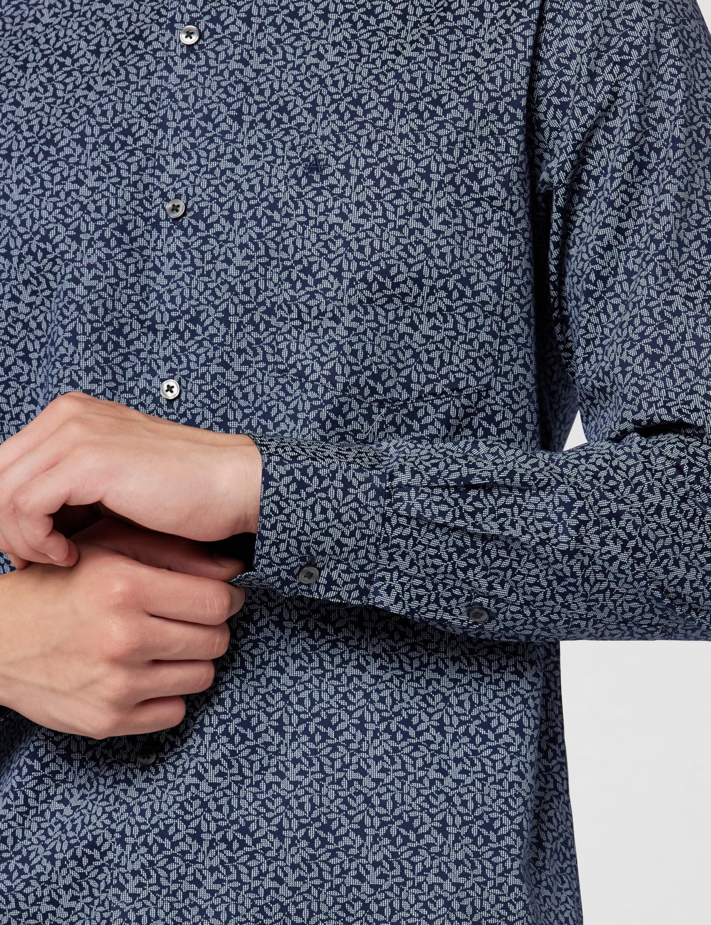 Arrow Men's Cotton Leaves Slim Fit Shirt (ARAEOSH1719_Navy, 40