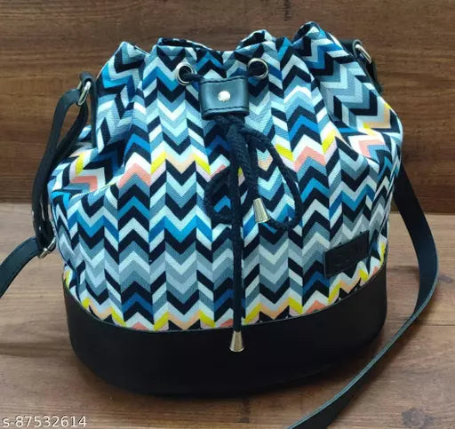 DRAWSTRING handbags 