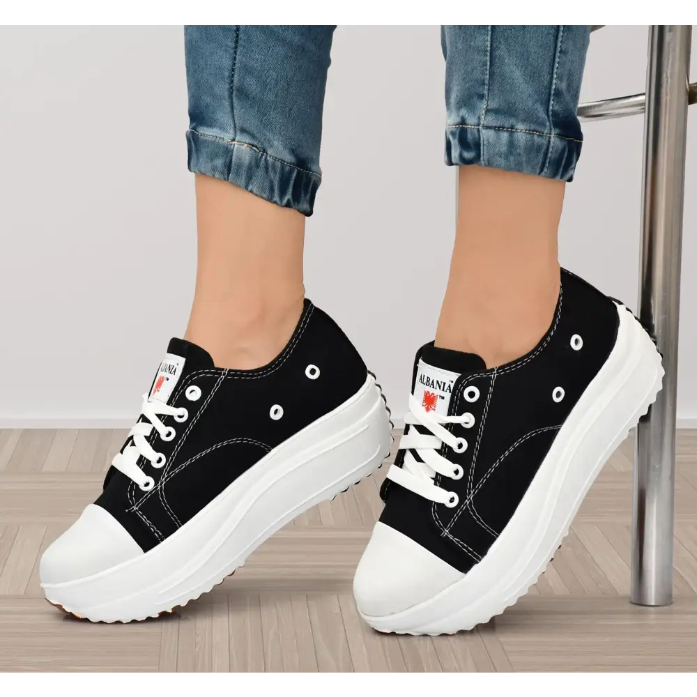 Latest Women’s Sneakers Shoes