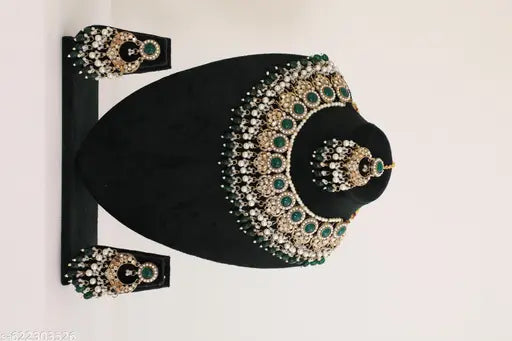 NECKLACE SET FOR VINAYAK ART JEWELLERS