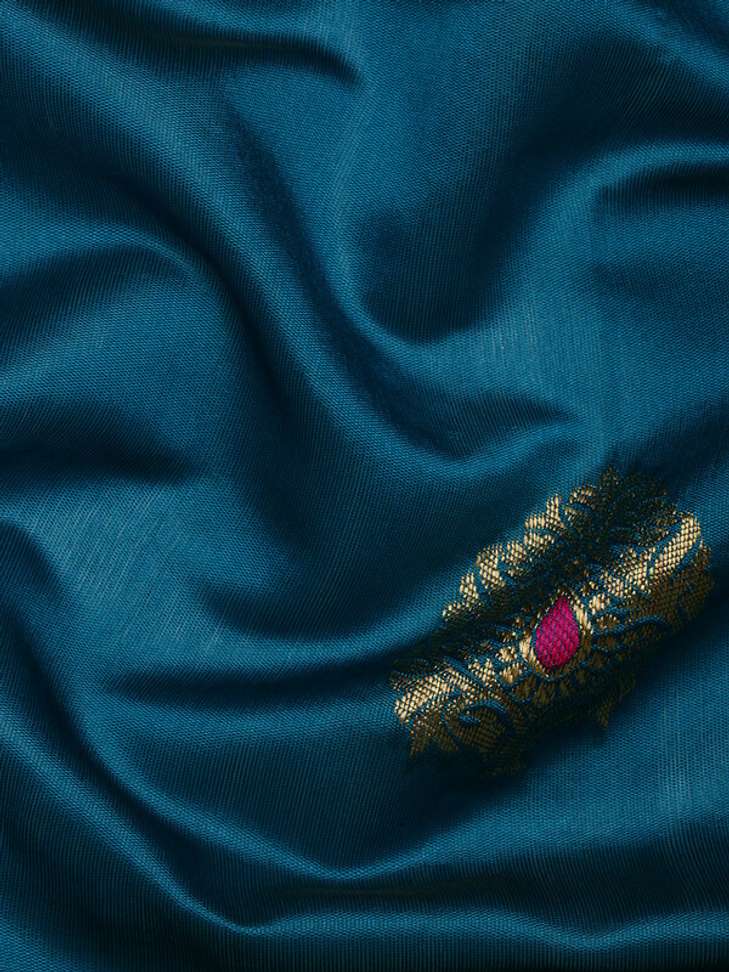 Mohey Woven Bollywood Art Silk Saree