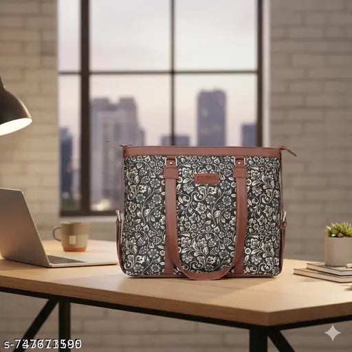 A  Floral Jacquard Tote Bag for Women