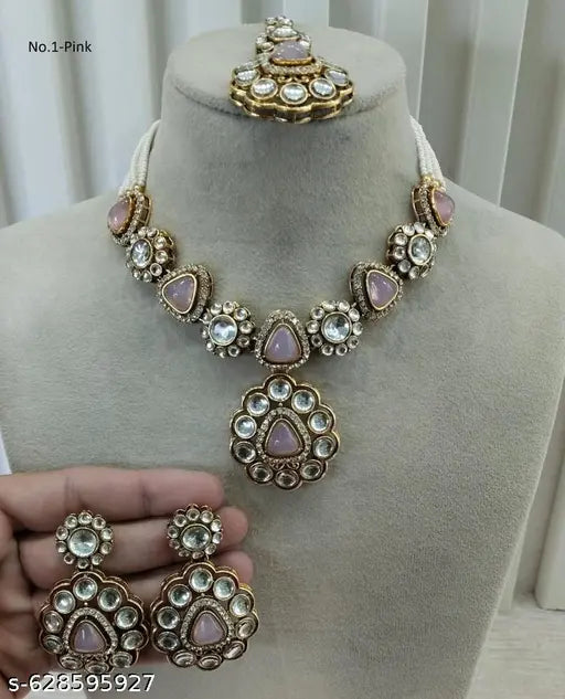 Pendaat Set Kundan Choker Set for Brides & Festive Occasions